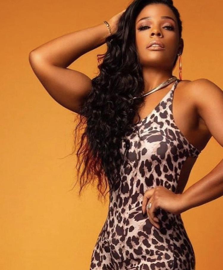 actor Syleena Johnson large photo