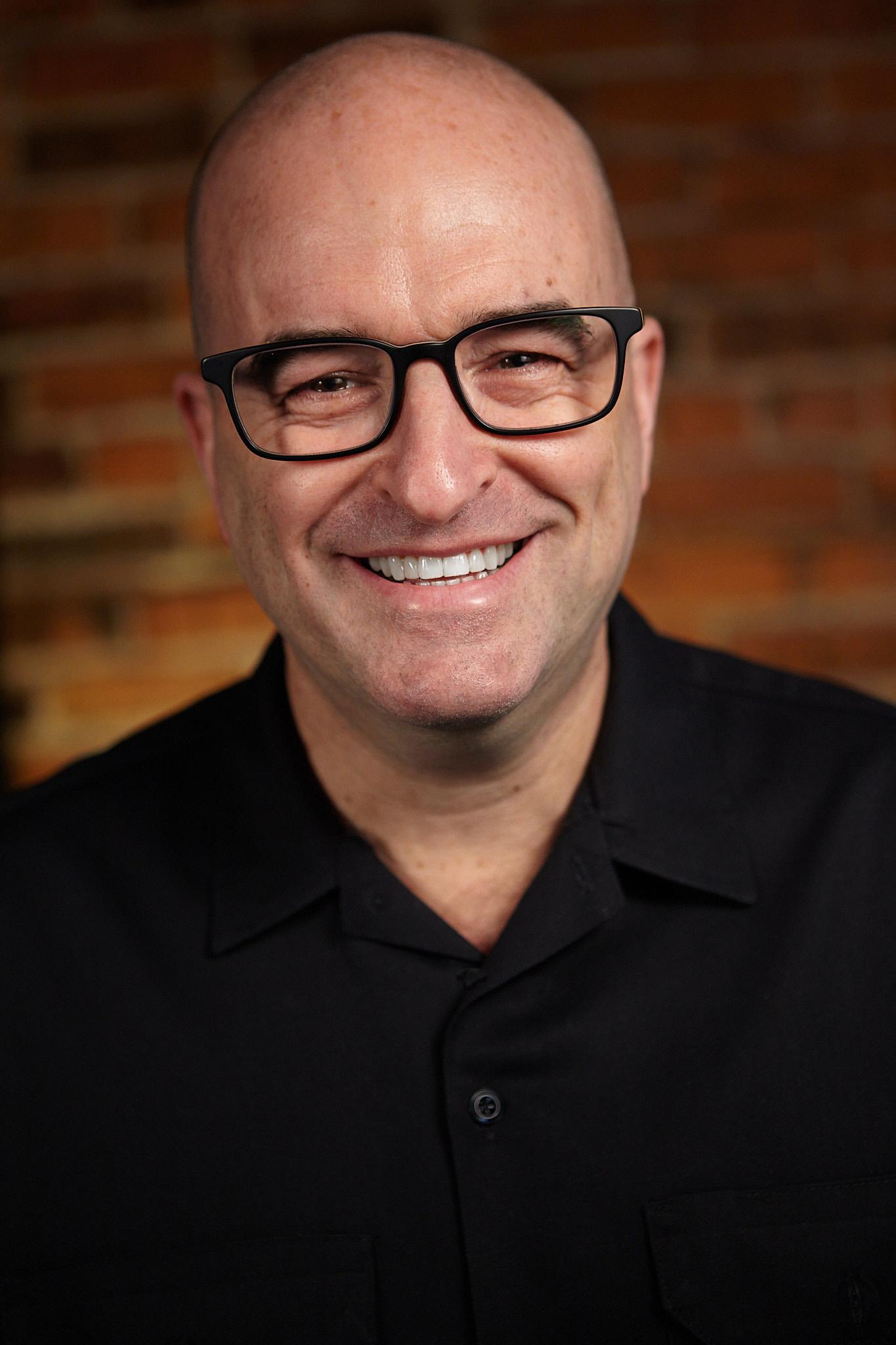 actor Greg Bennick large photo