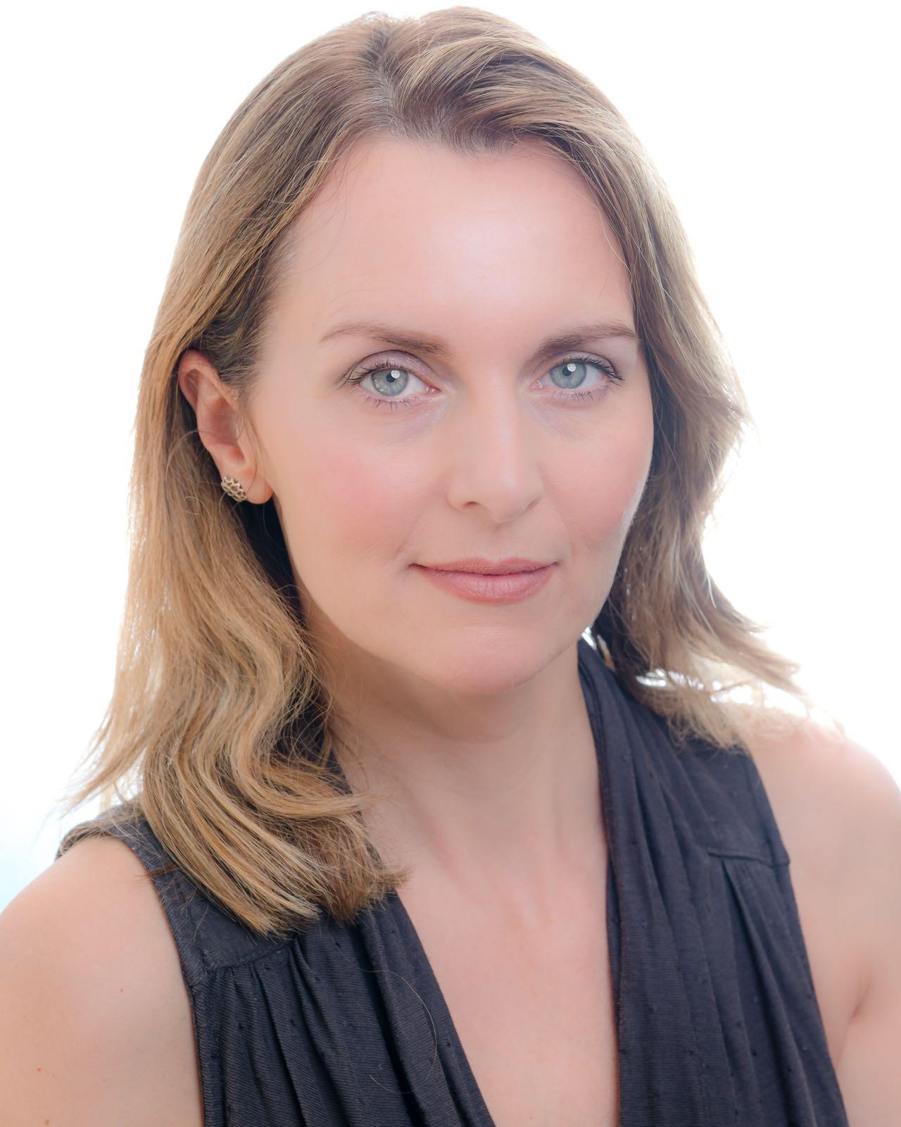 actor Debra Stephenson large photo