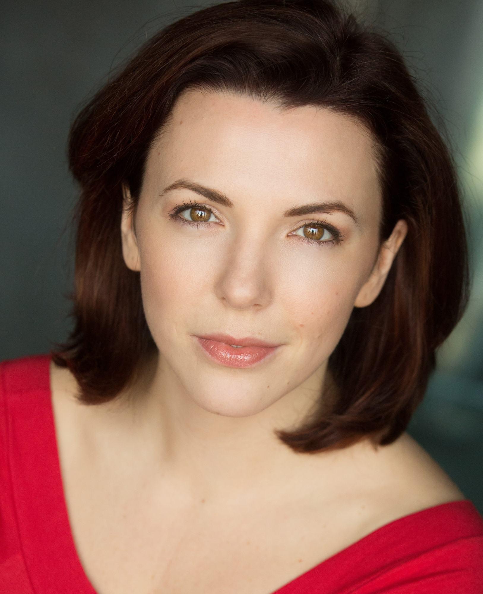 actor Kristin Atherton large photo