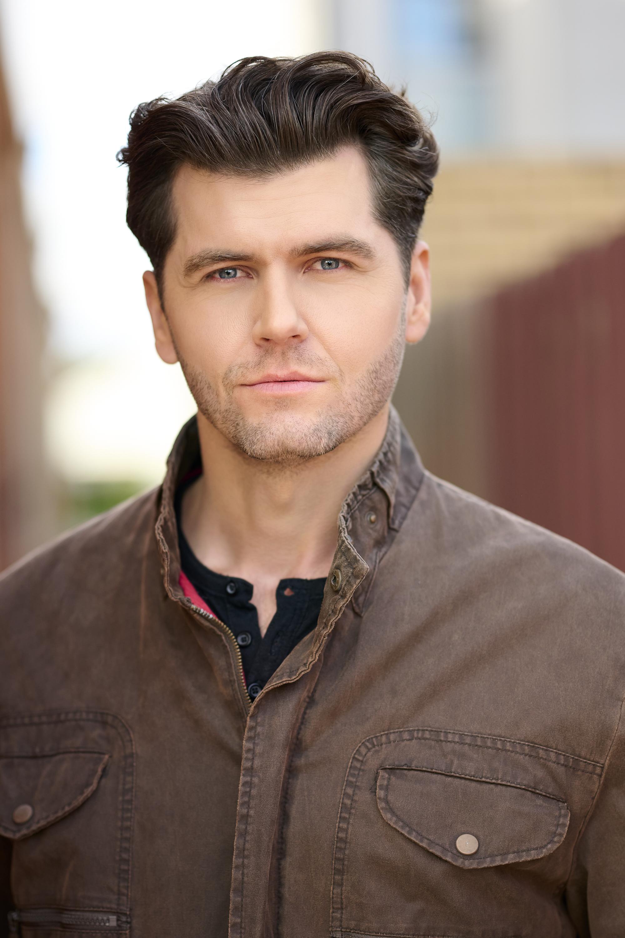 actor Byron J. Brochmann large photo