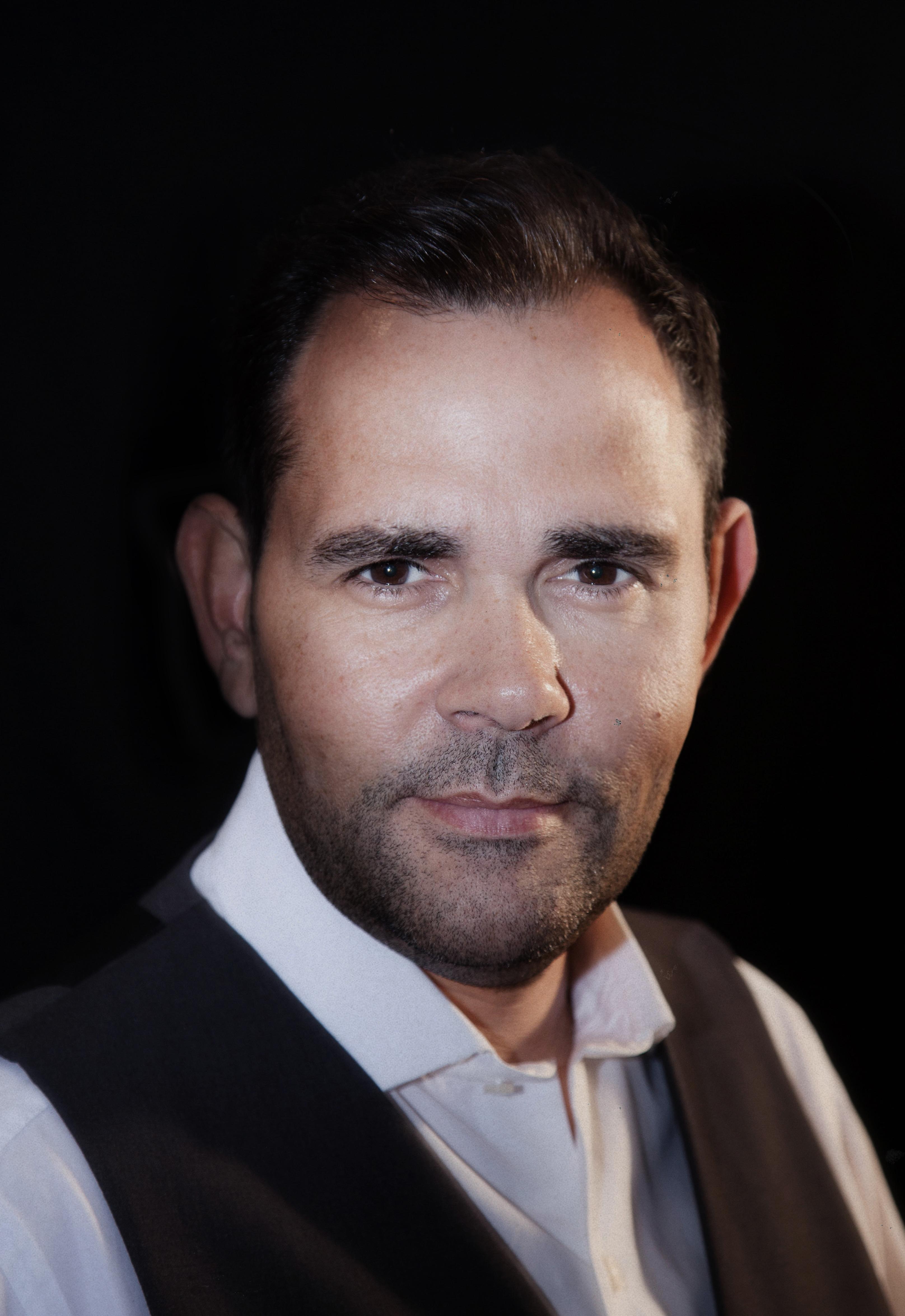 actor Andrew Loveday large photo