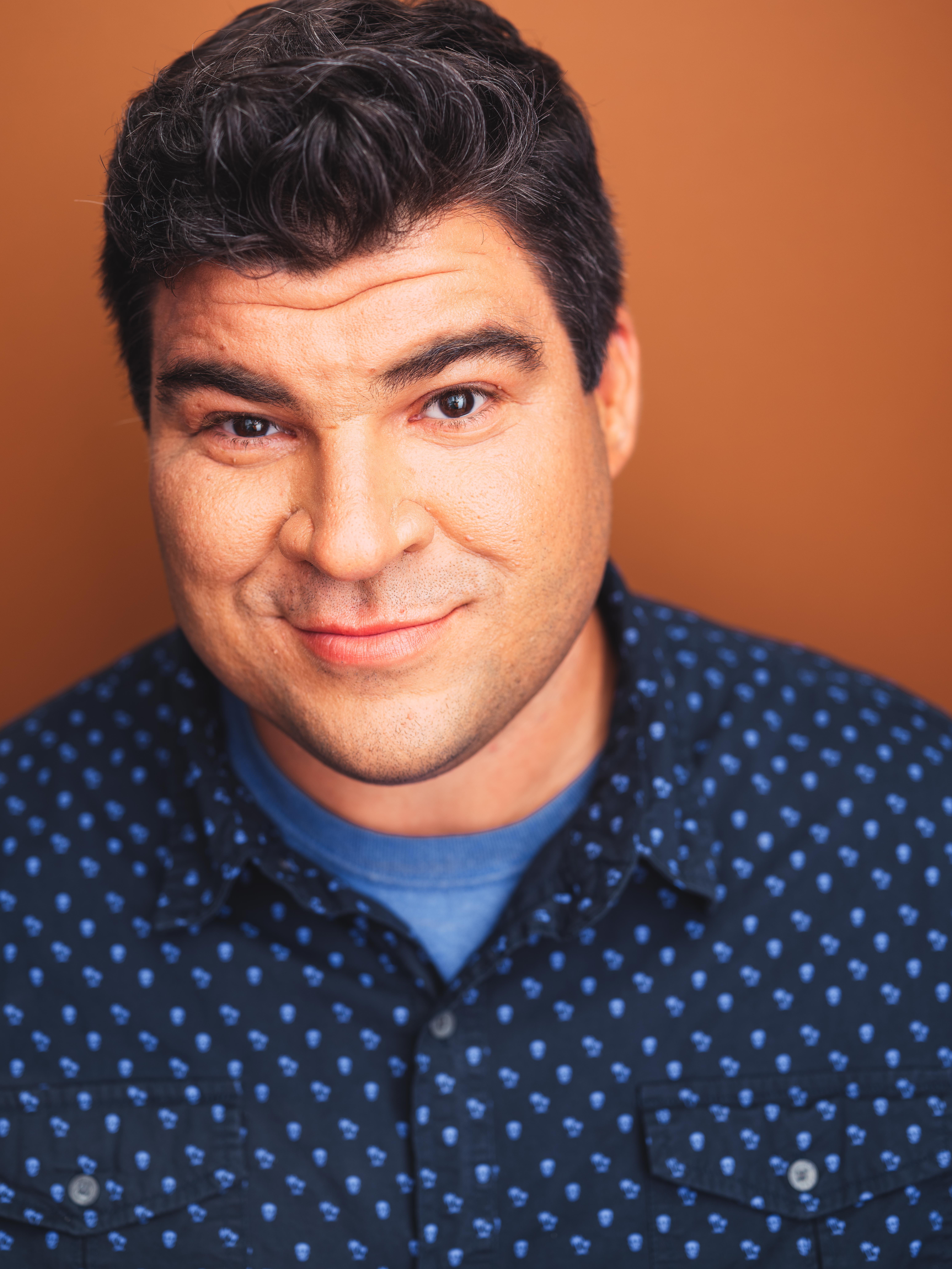 actor Michael Barra large photo