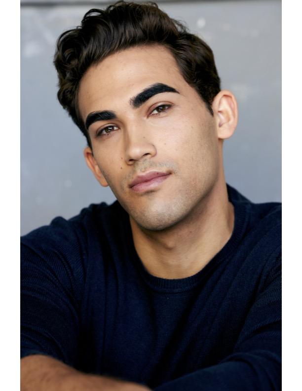 actor Anthony Carro large photo