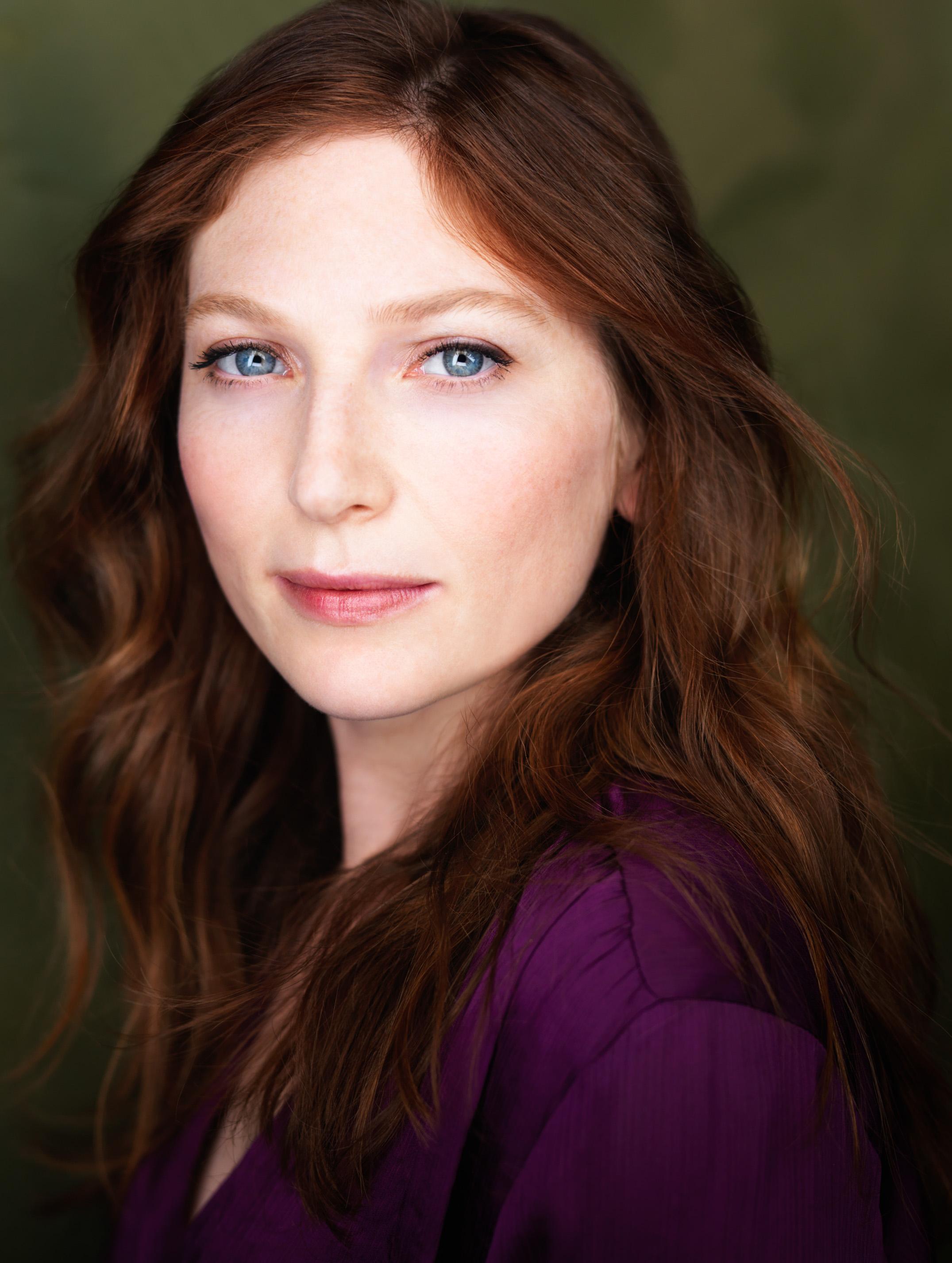 actor Molly Leland large photo