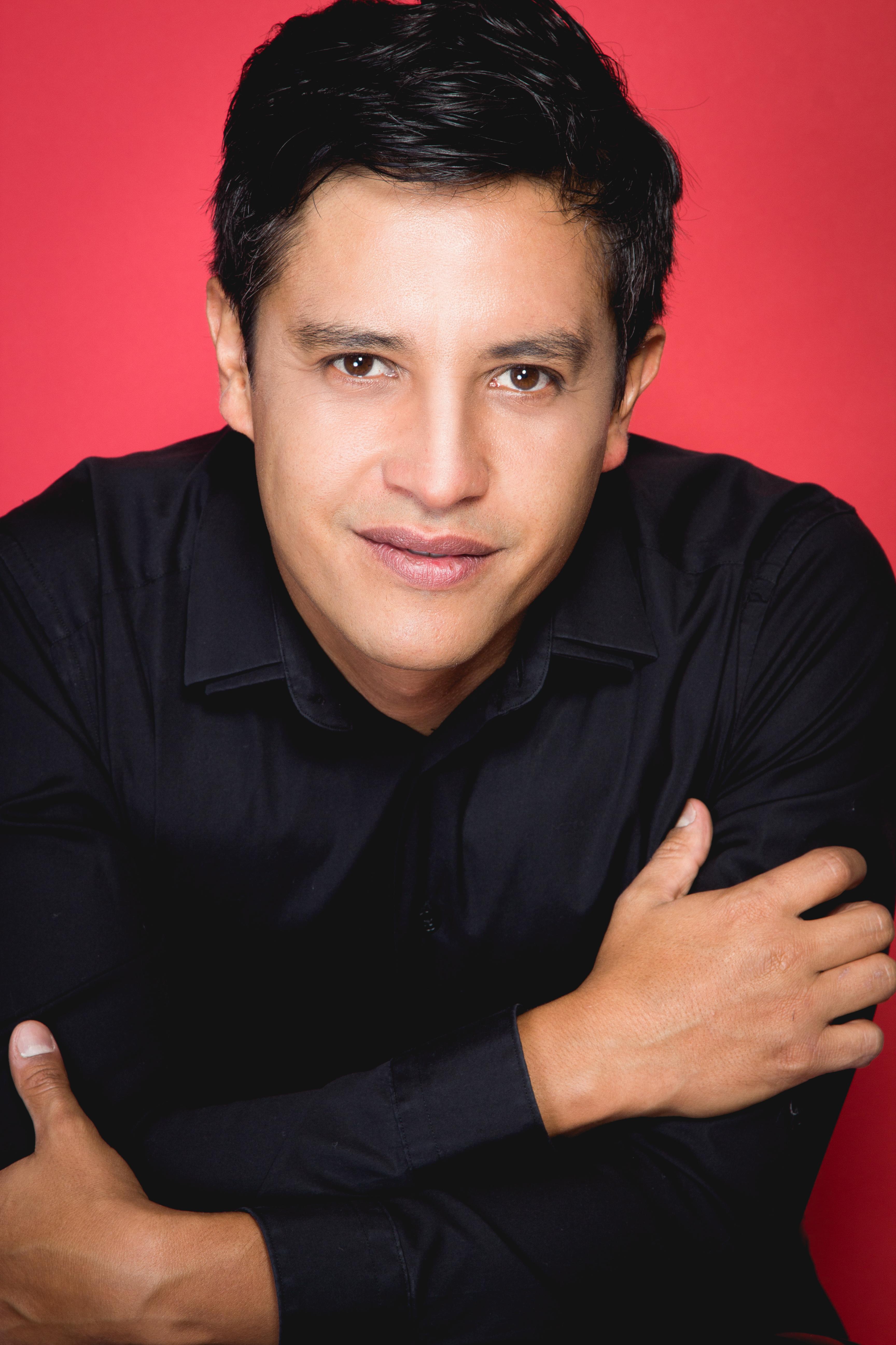 actor Edison Ruíz large photo