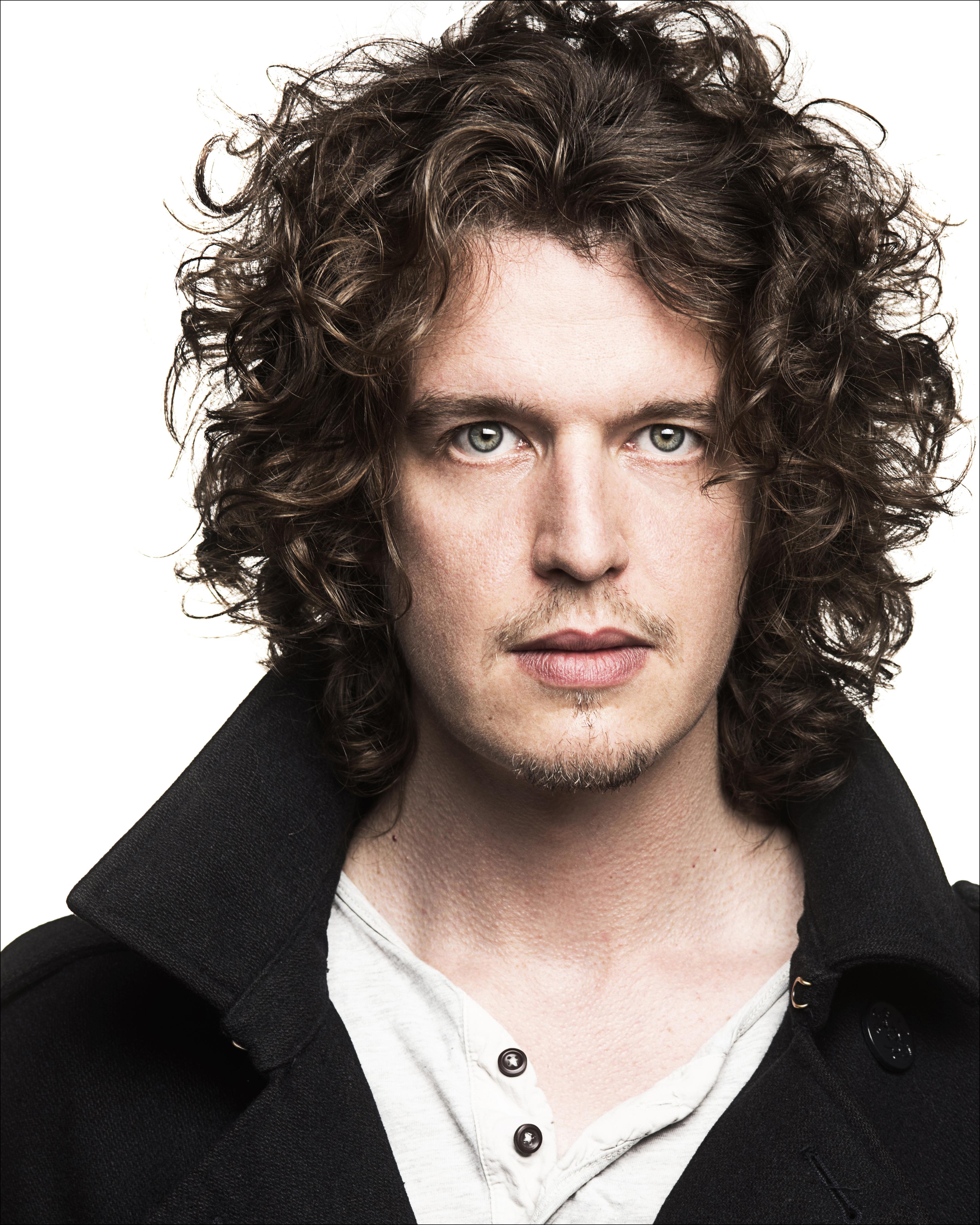 actor Luke Stevenson large photo