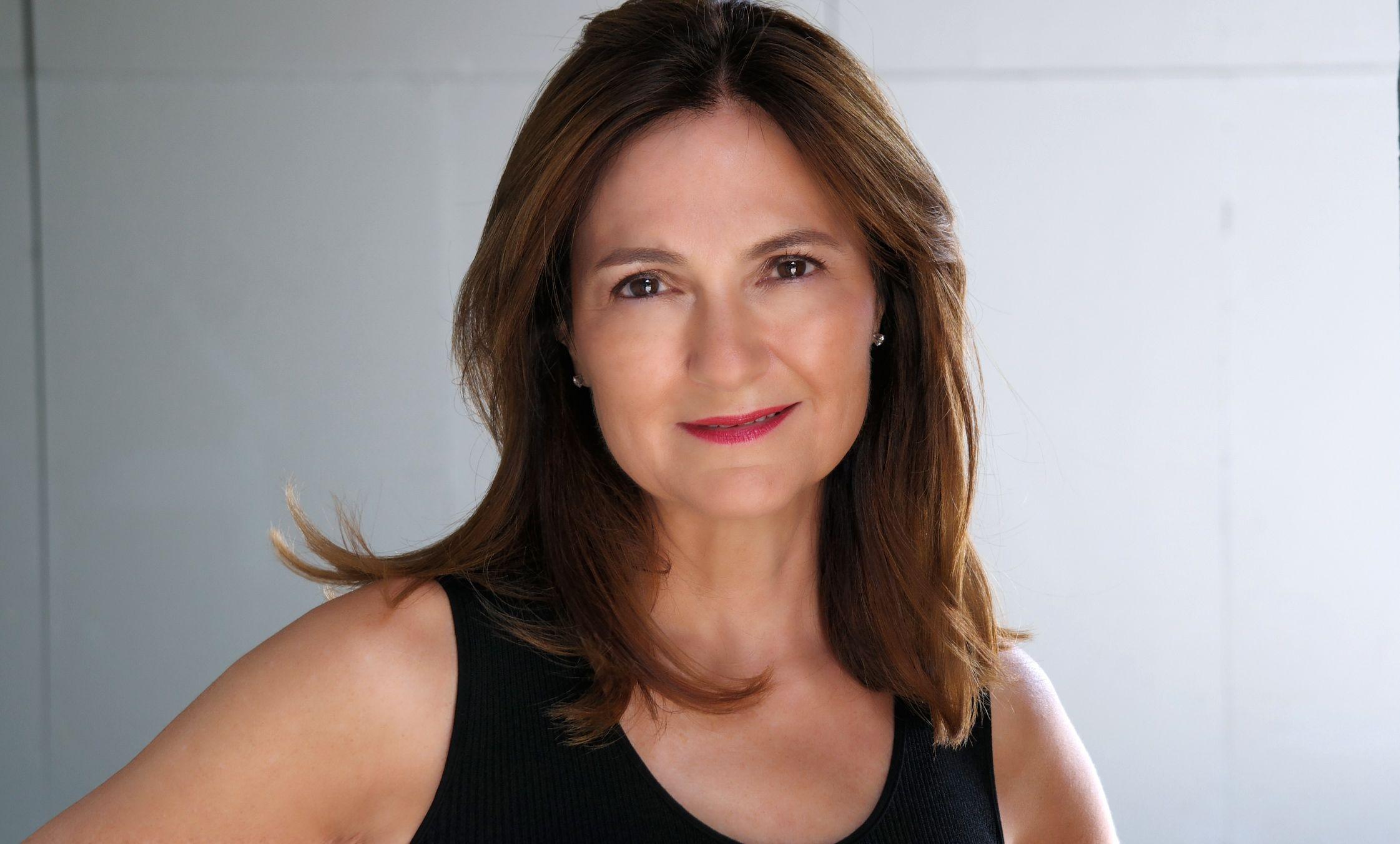 actor Liz Chuday large photo