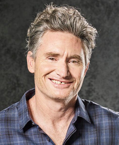 actor Dave Hughes large photo