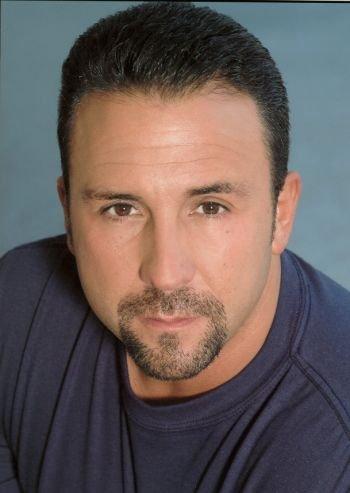 actor Lorenzo Toledo large photo