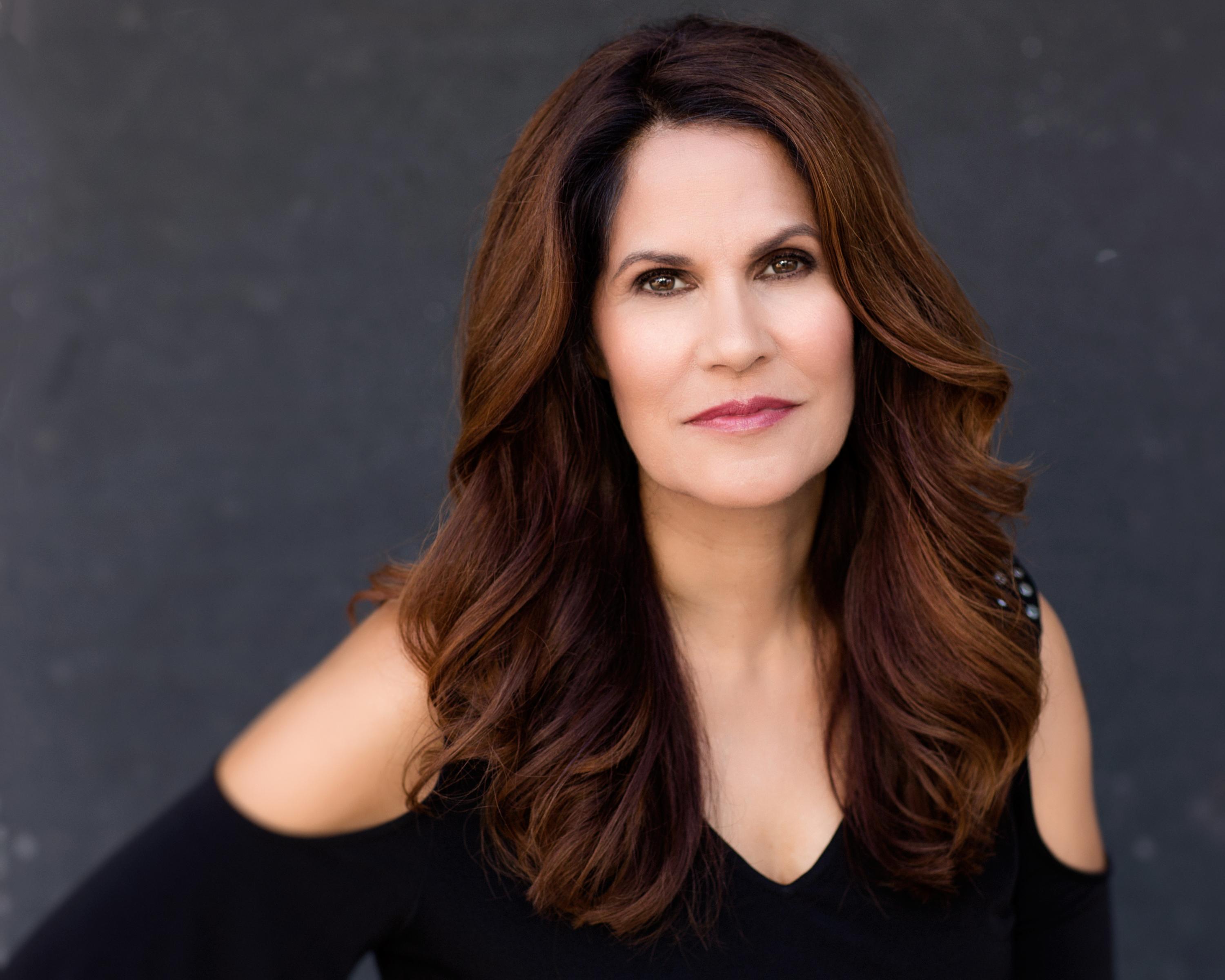 actor Katherine Walterhouse large photo