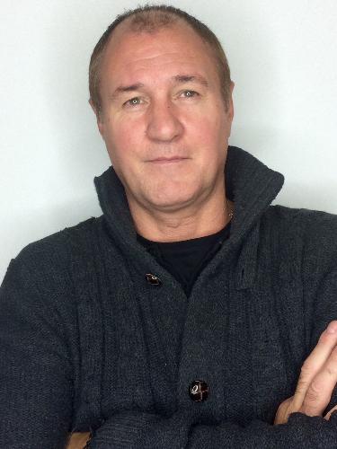 actor Graham Parrington large photo