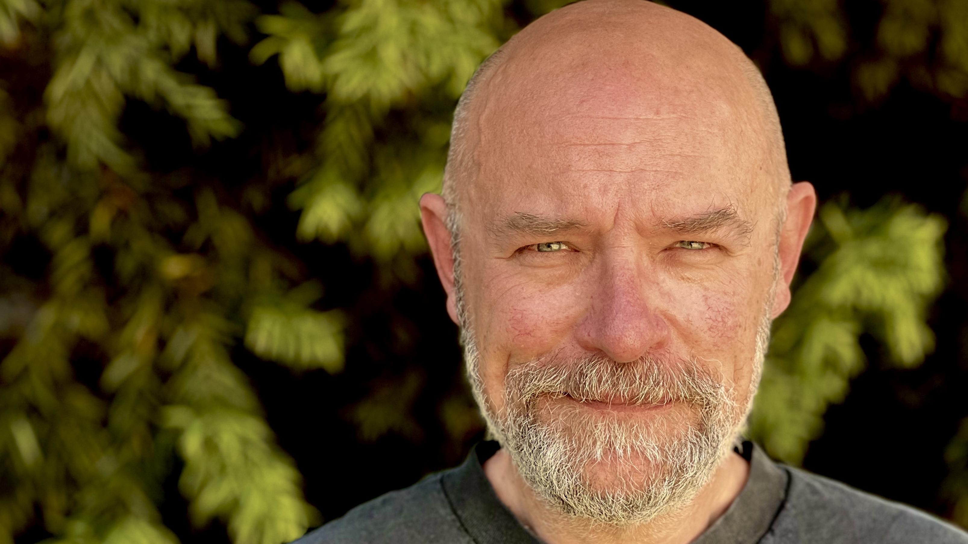 actor Zak Knutson large photo