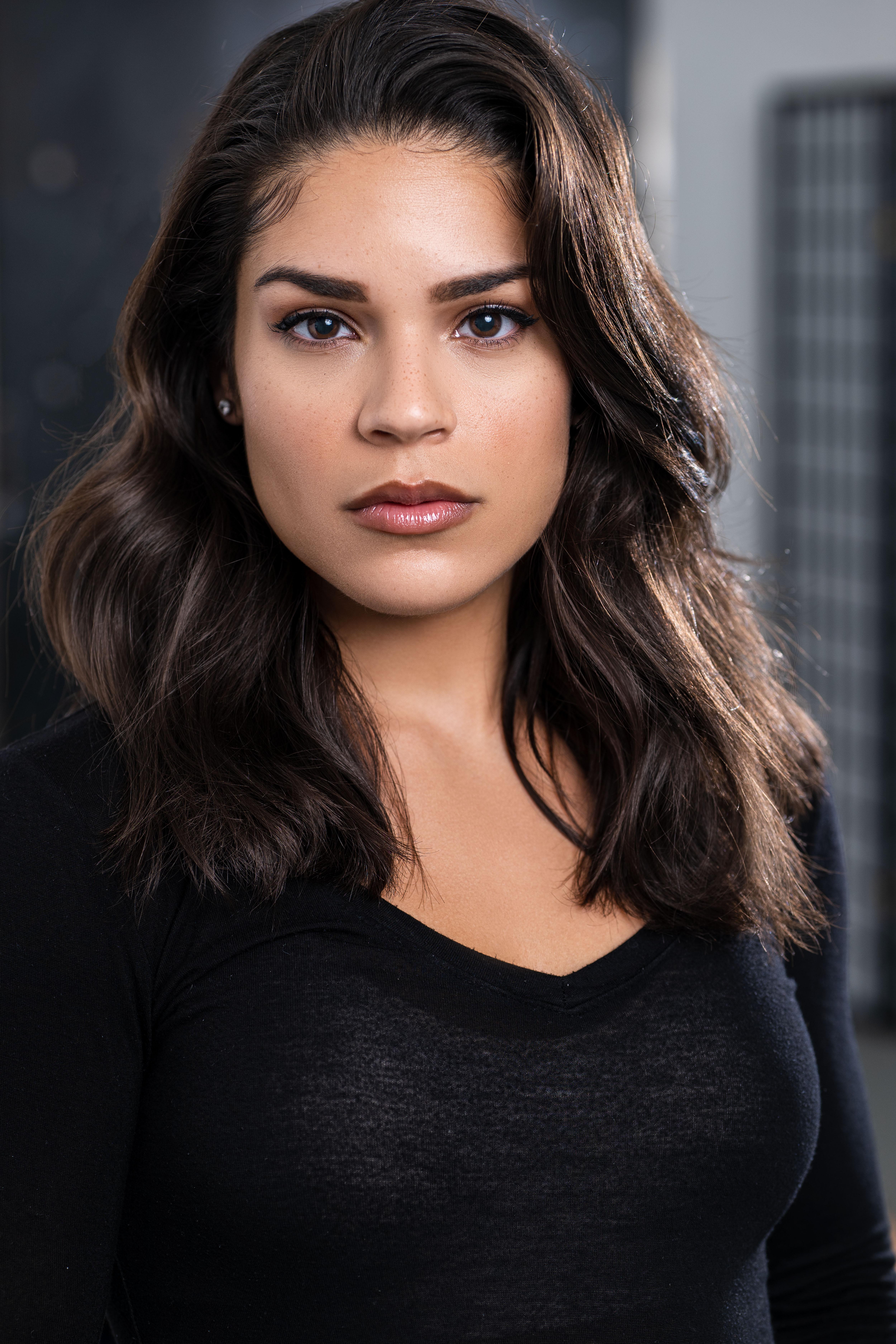 actor Manni L. Perez large photo