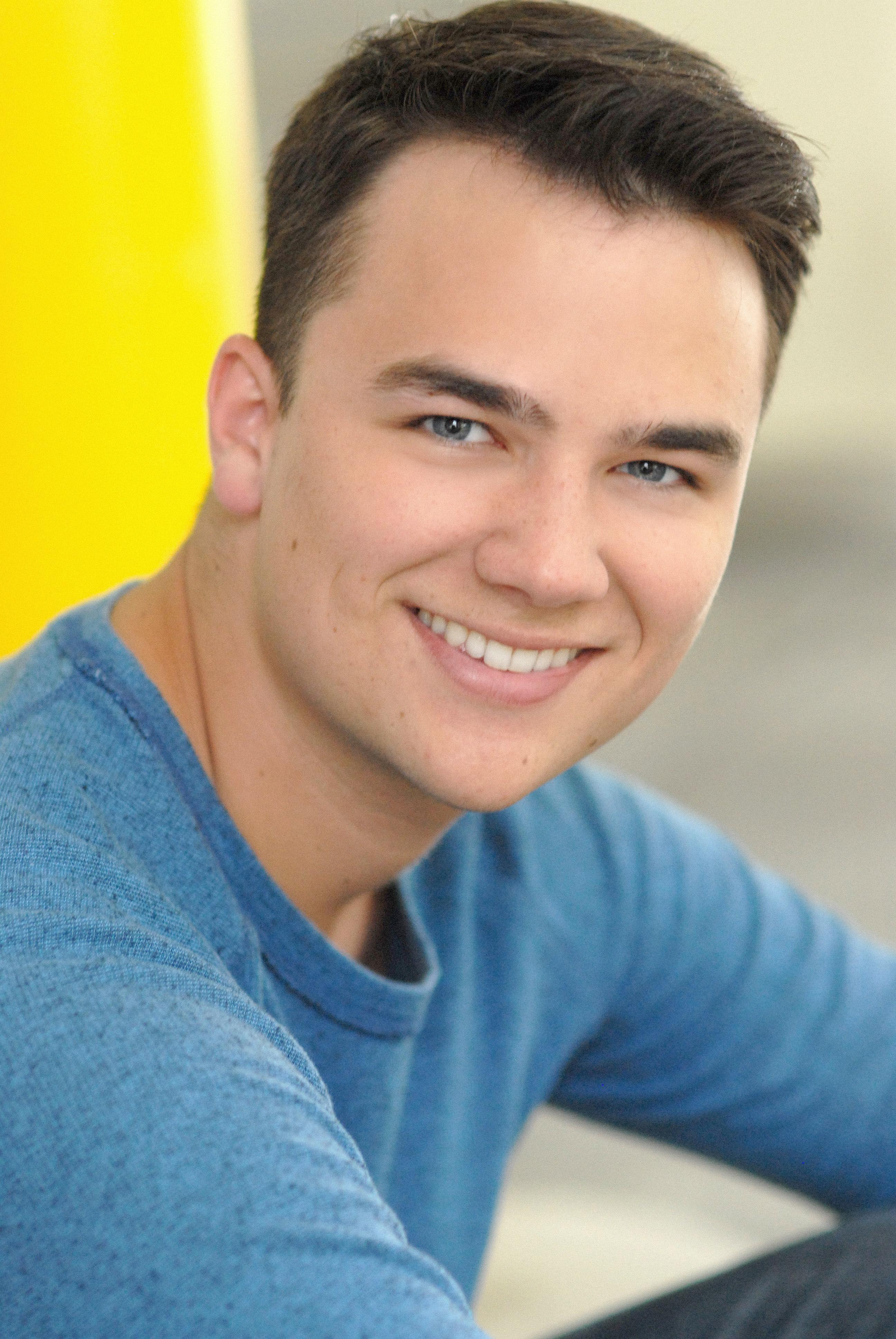 actor Cody Howard large photo