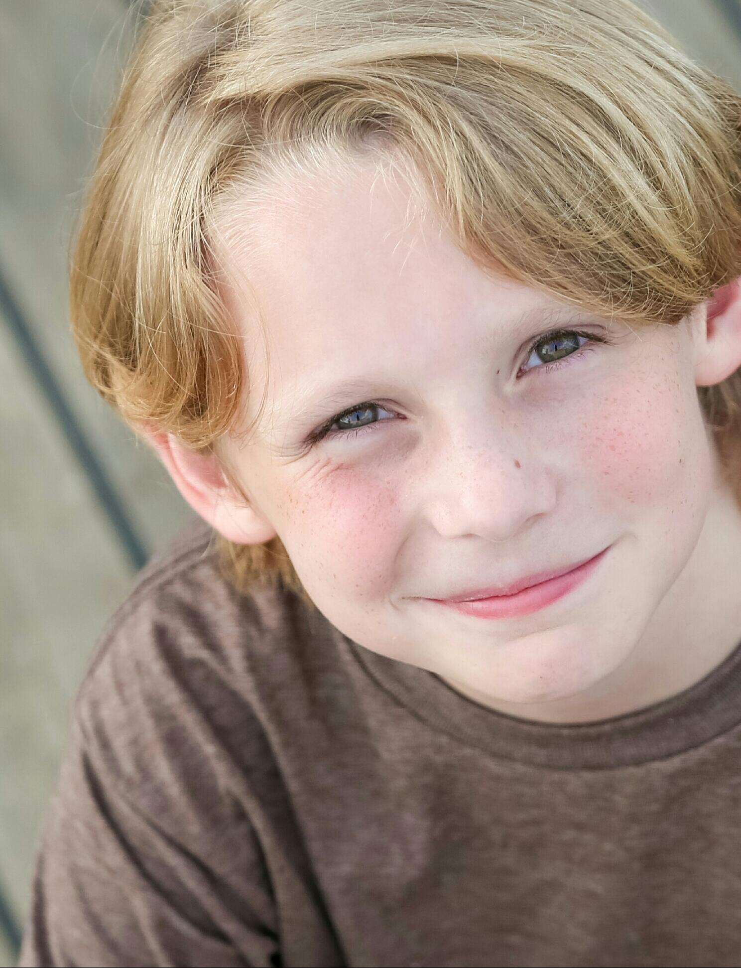 actor Liam Peeples large photo