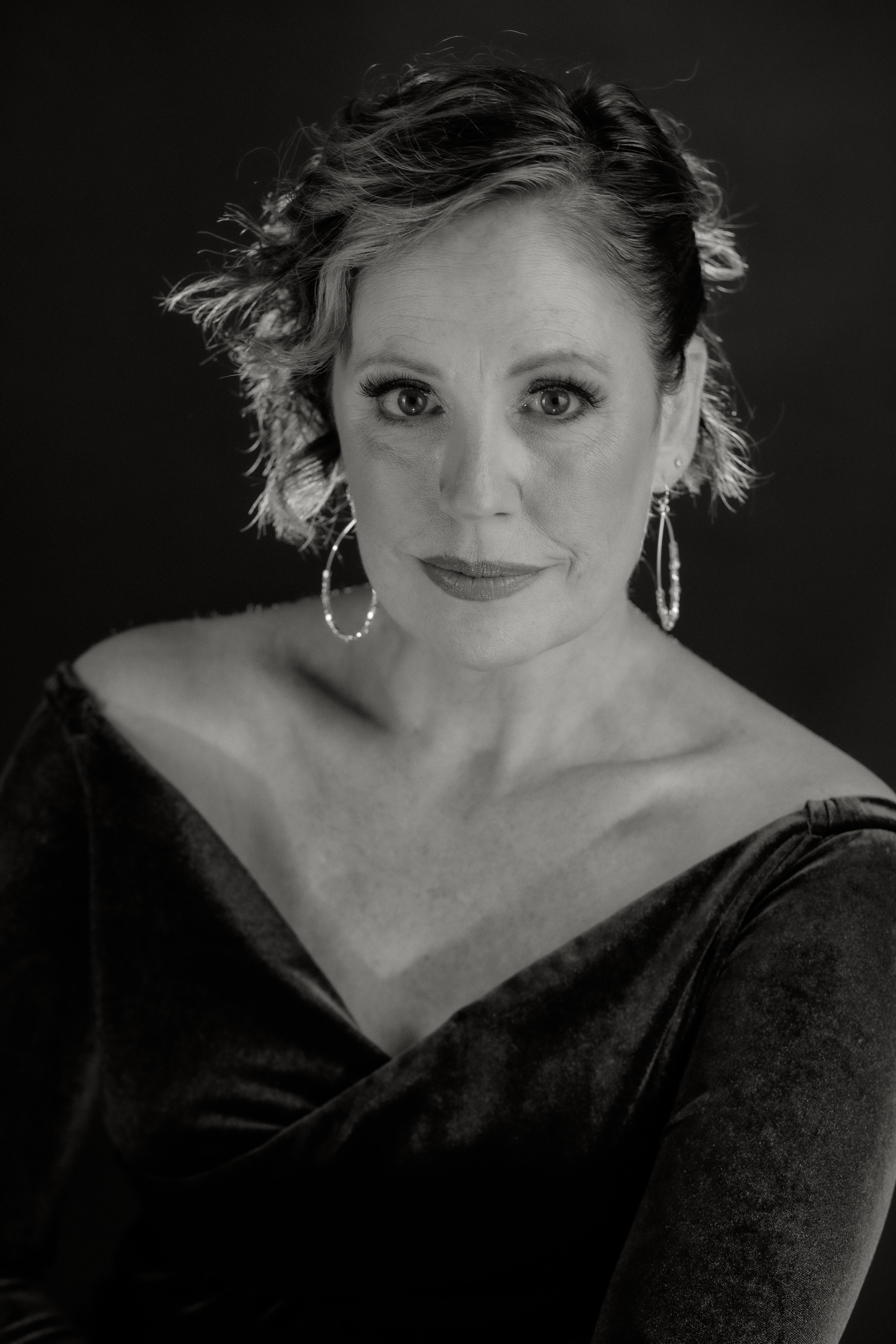 actor Courtney Caruso large photo