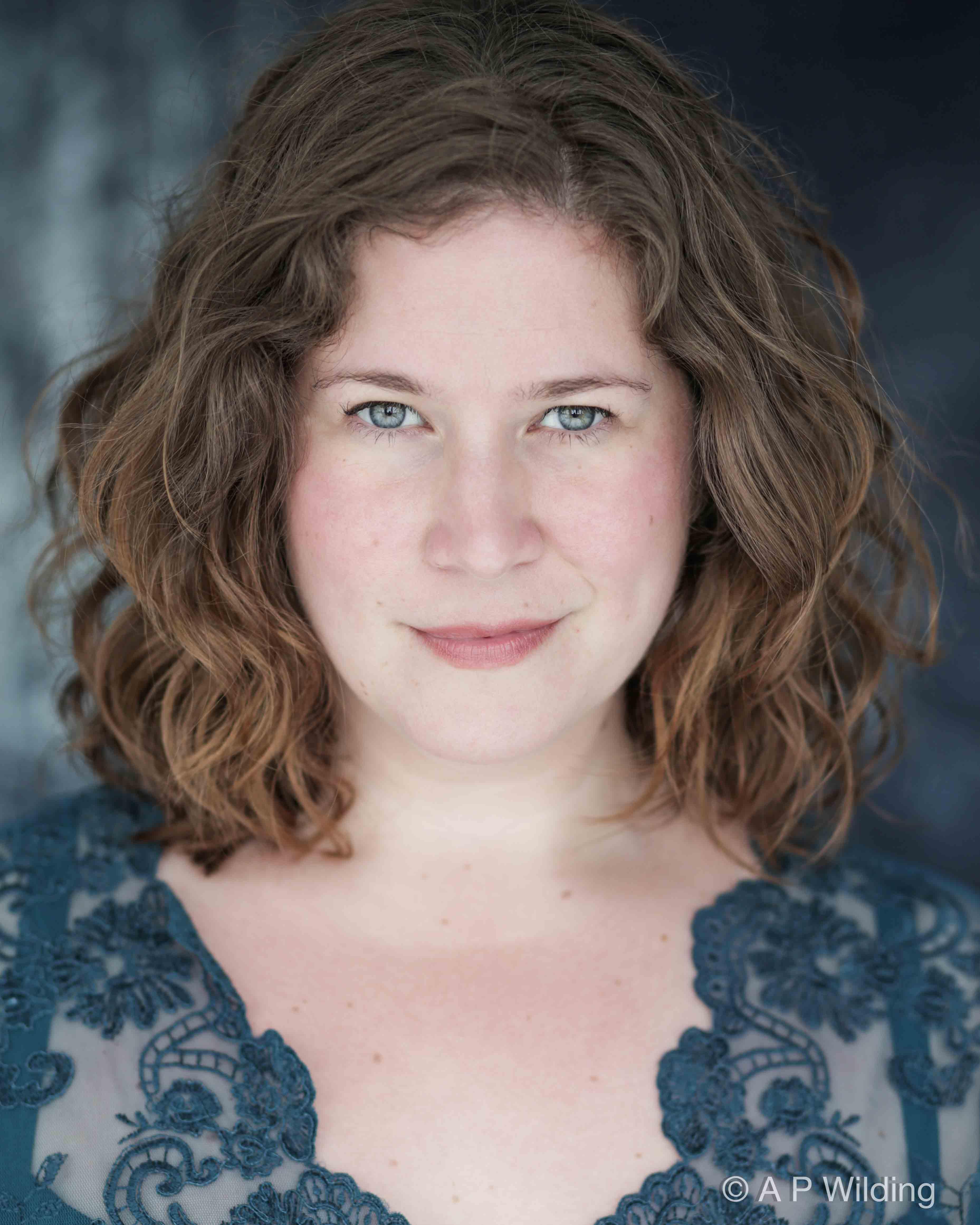 actor Nicola Lean large photo