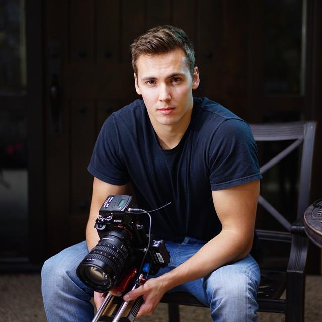 actor Justin MacGregor large photo