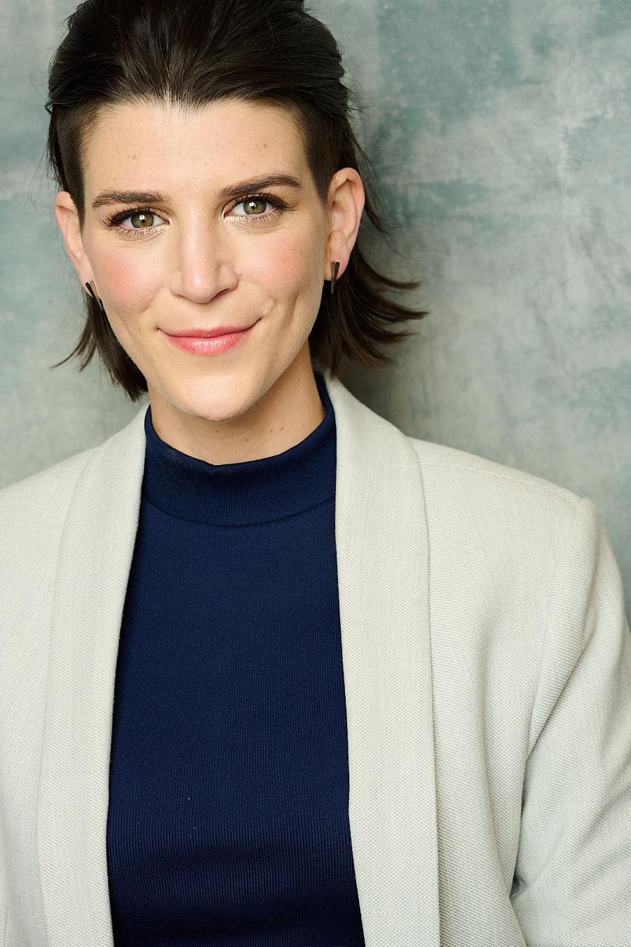 actor Maia Kazin large photo