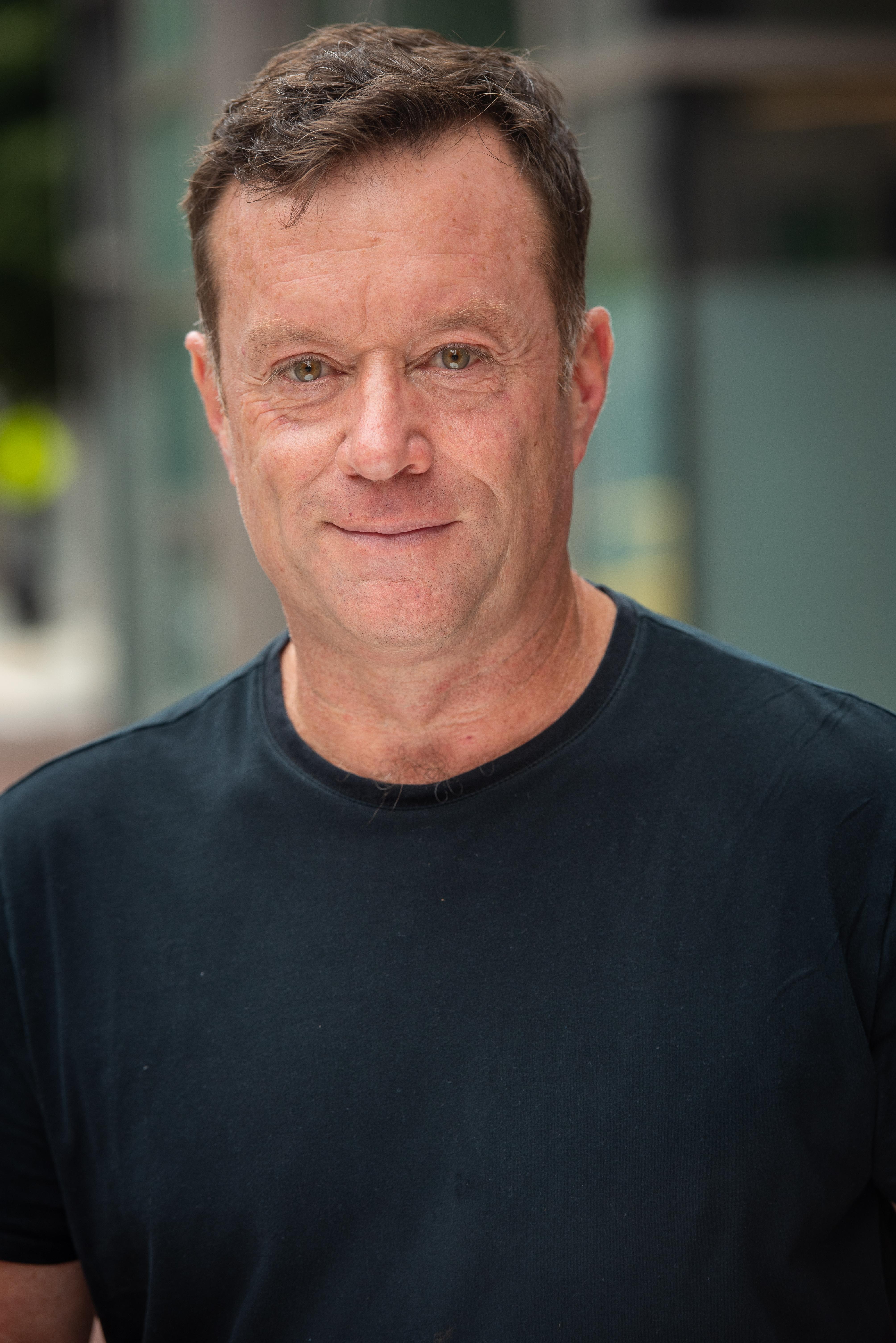 actor Bob Gallagher large photo