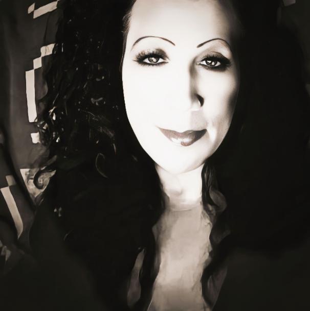 actor Veronica J. Valentini large photo