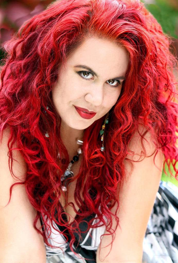 actor Fileena Bahris large photo