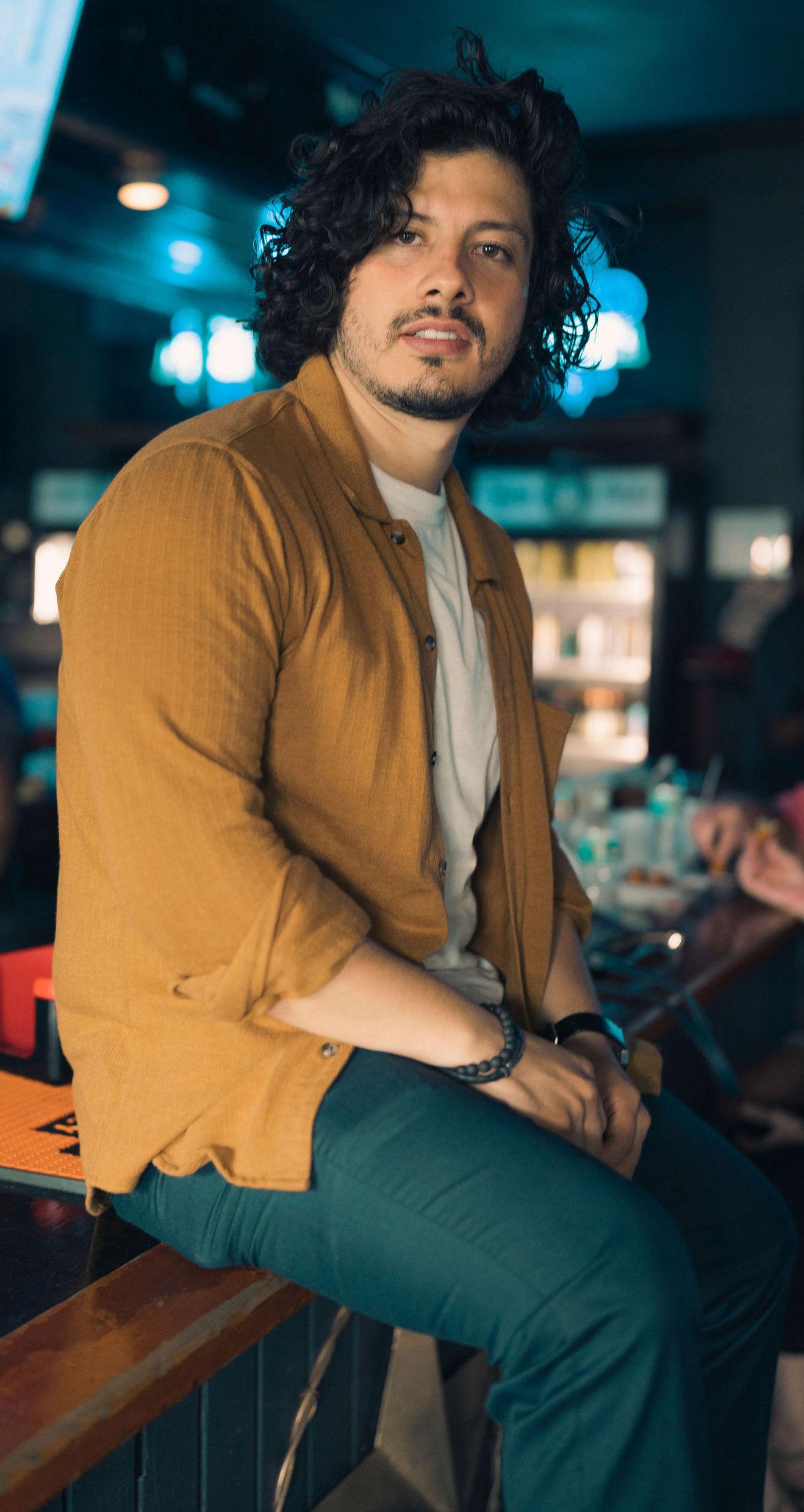 actor Eduardo Losan large photo