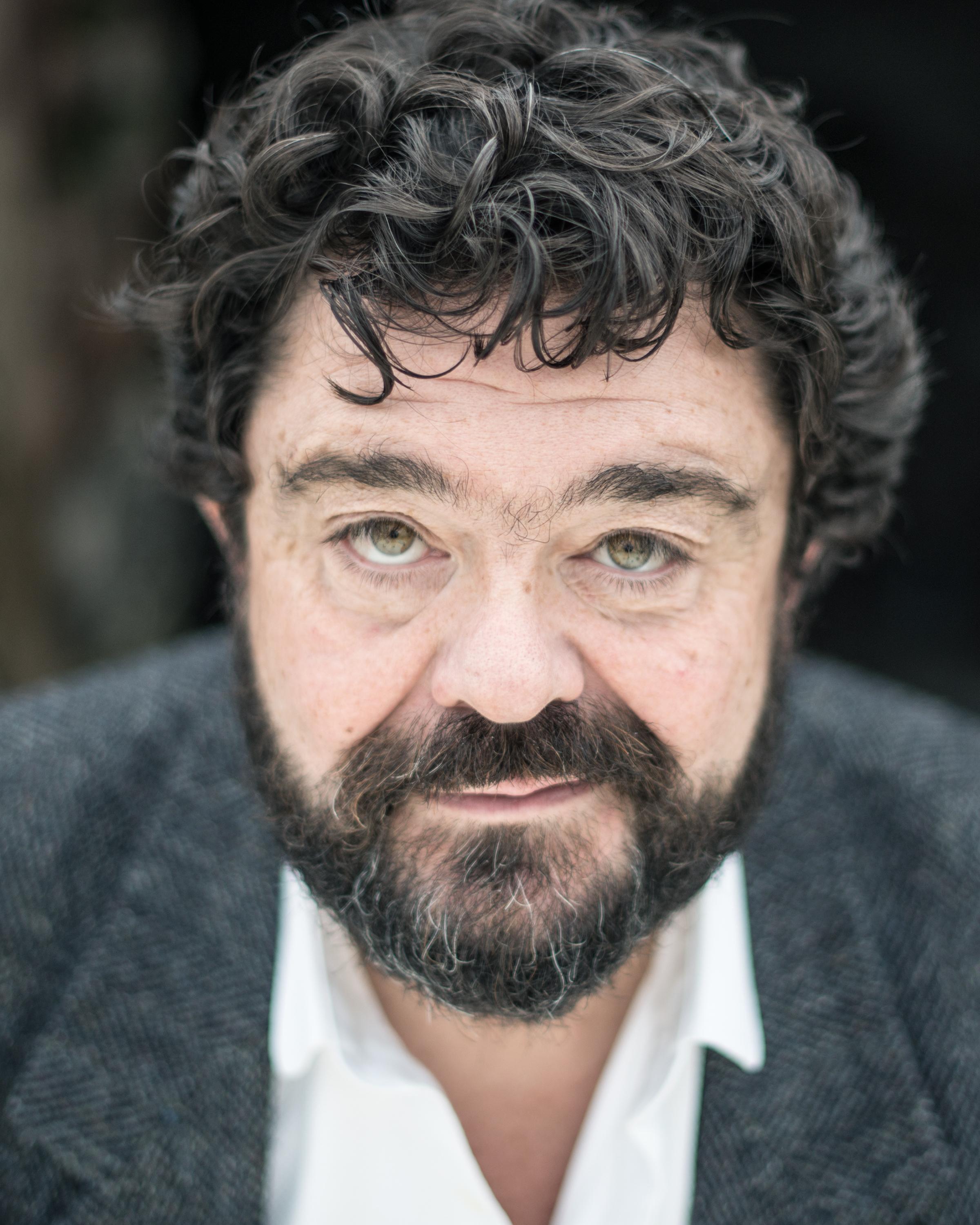 actor Phylip Harries large photo