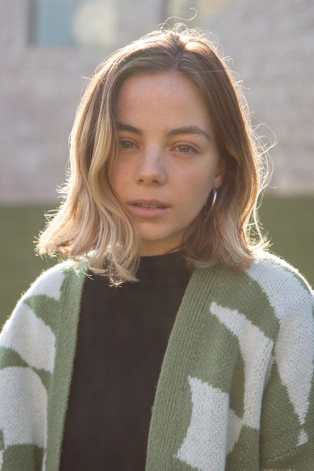 actor Mary Leeholland large photo