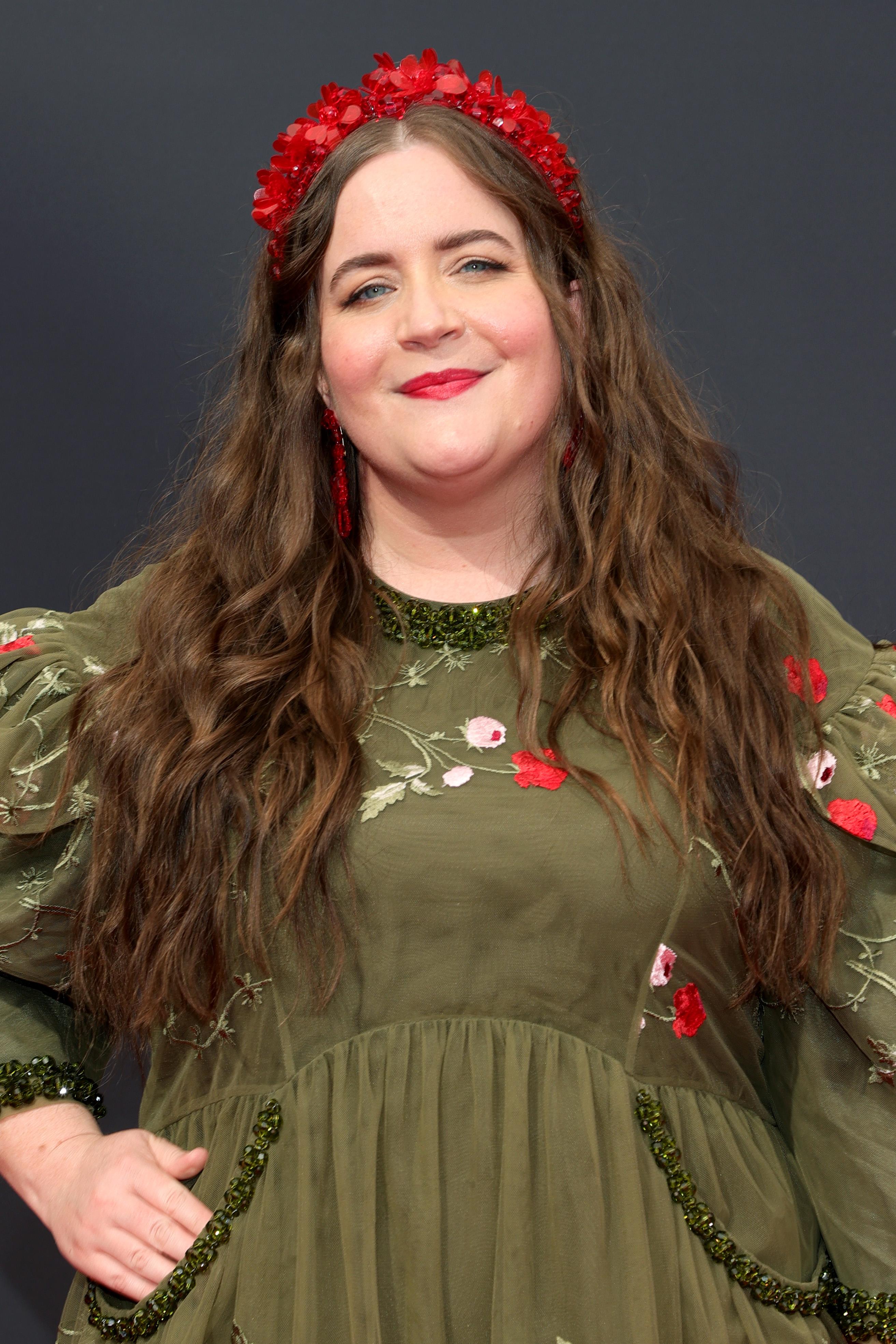 actor Aidy Bryant large photo