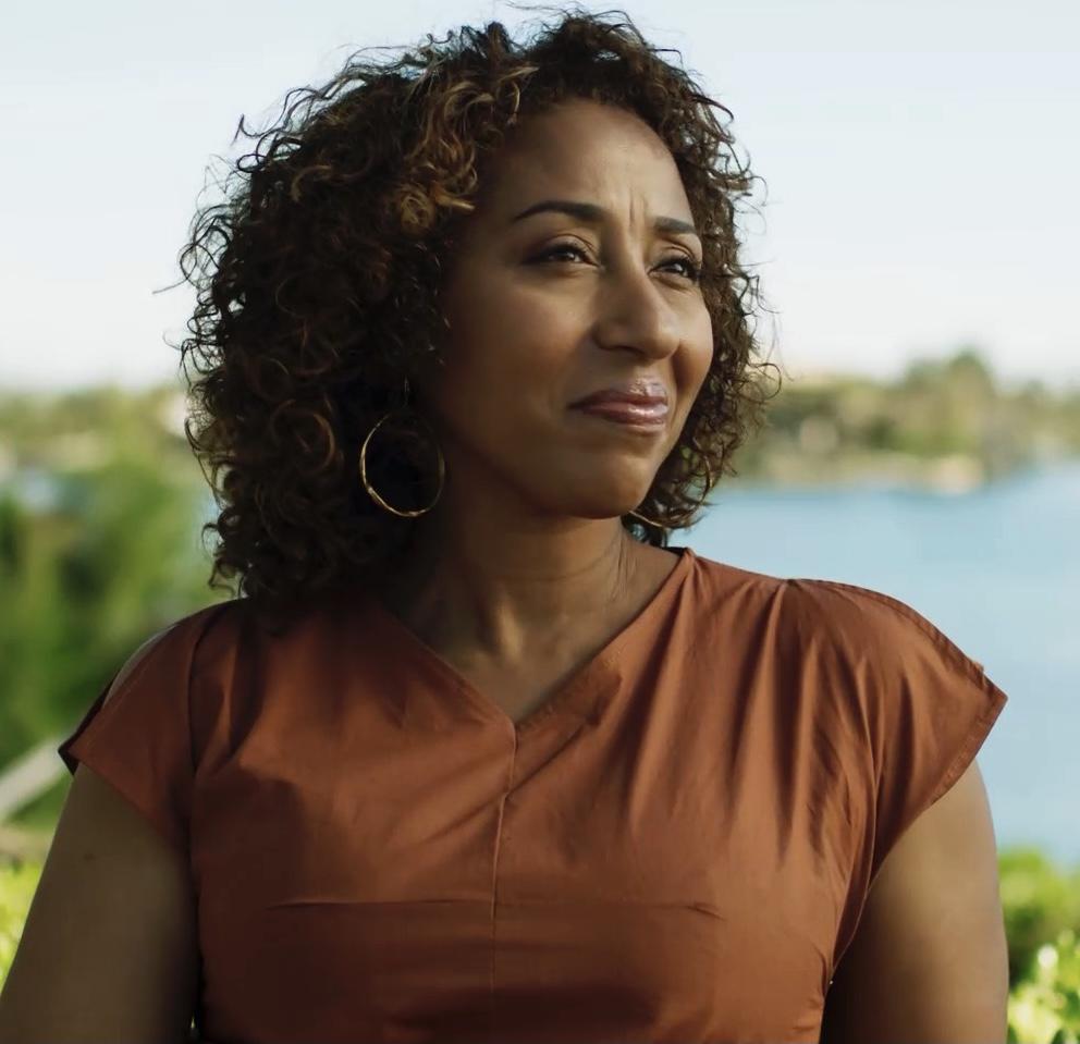 actor Dionne Lea large photo