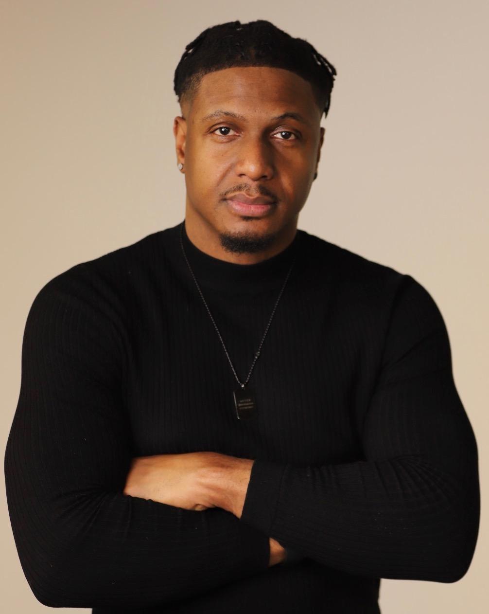 actor David Savizon large photo