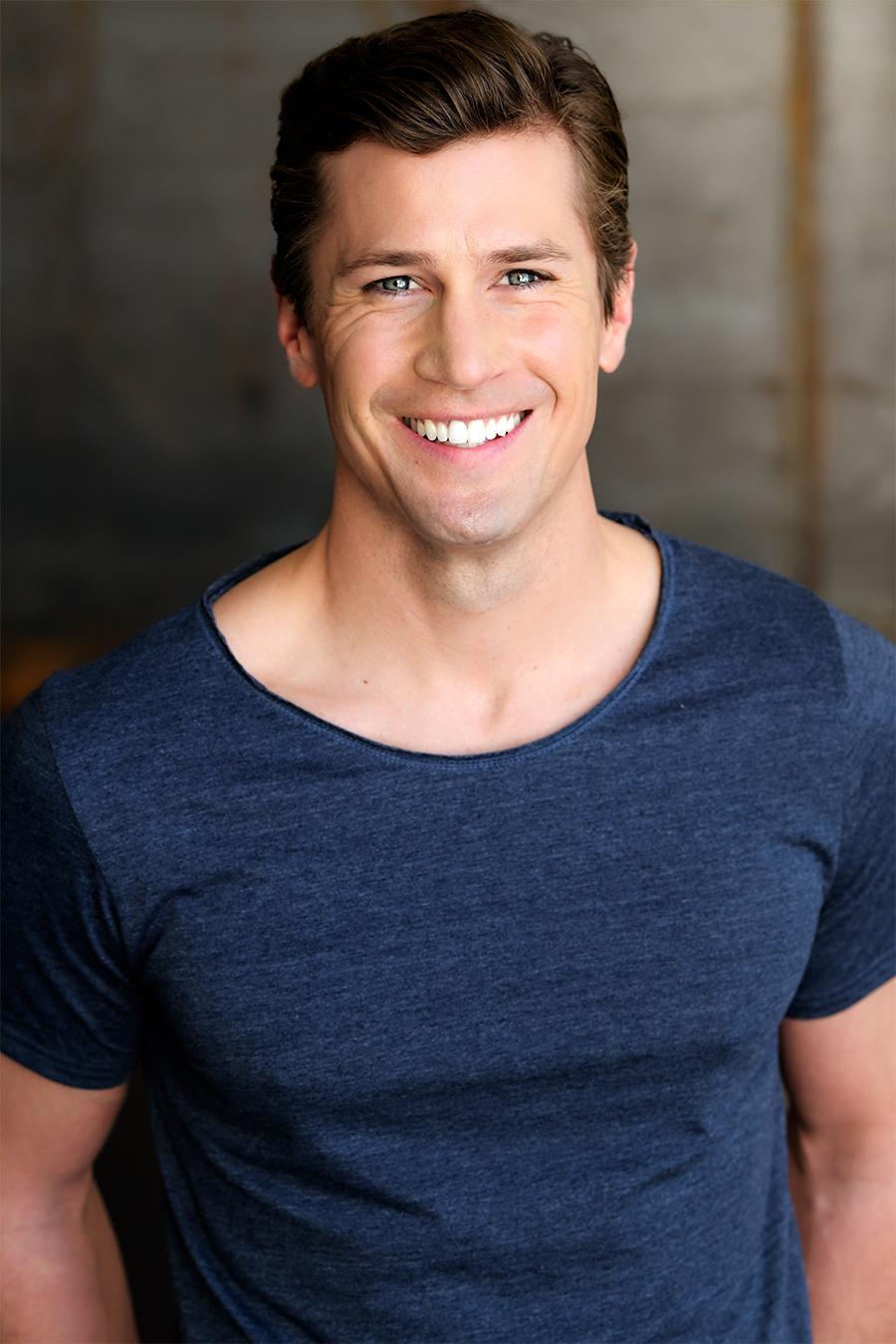 actor Drew Kenney large photo