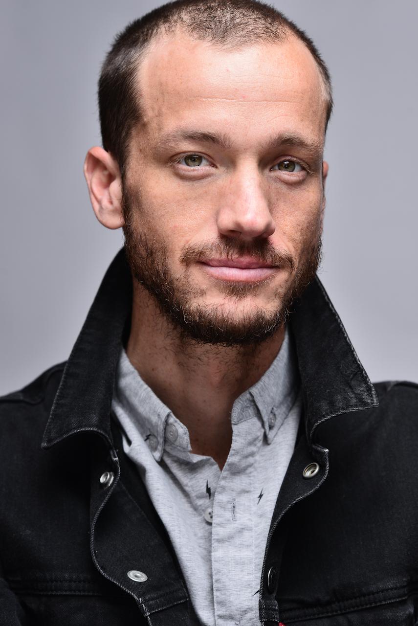 actor Elliott Ehlers large photo