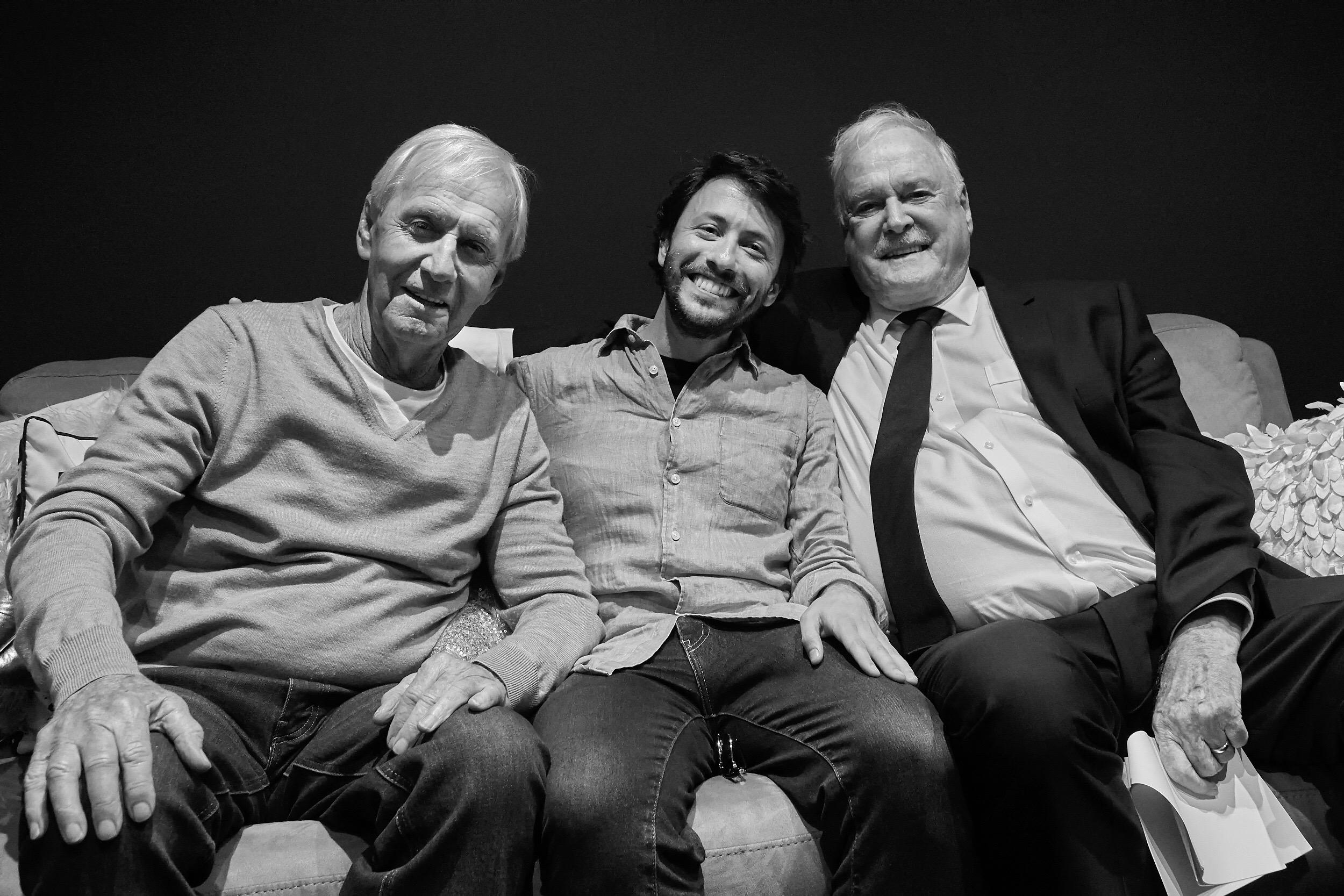 actor Robert Mond large photo