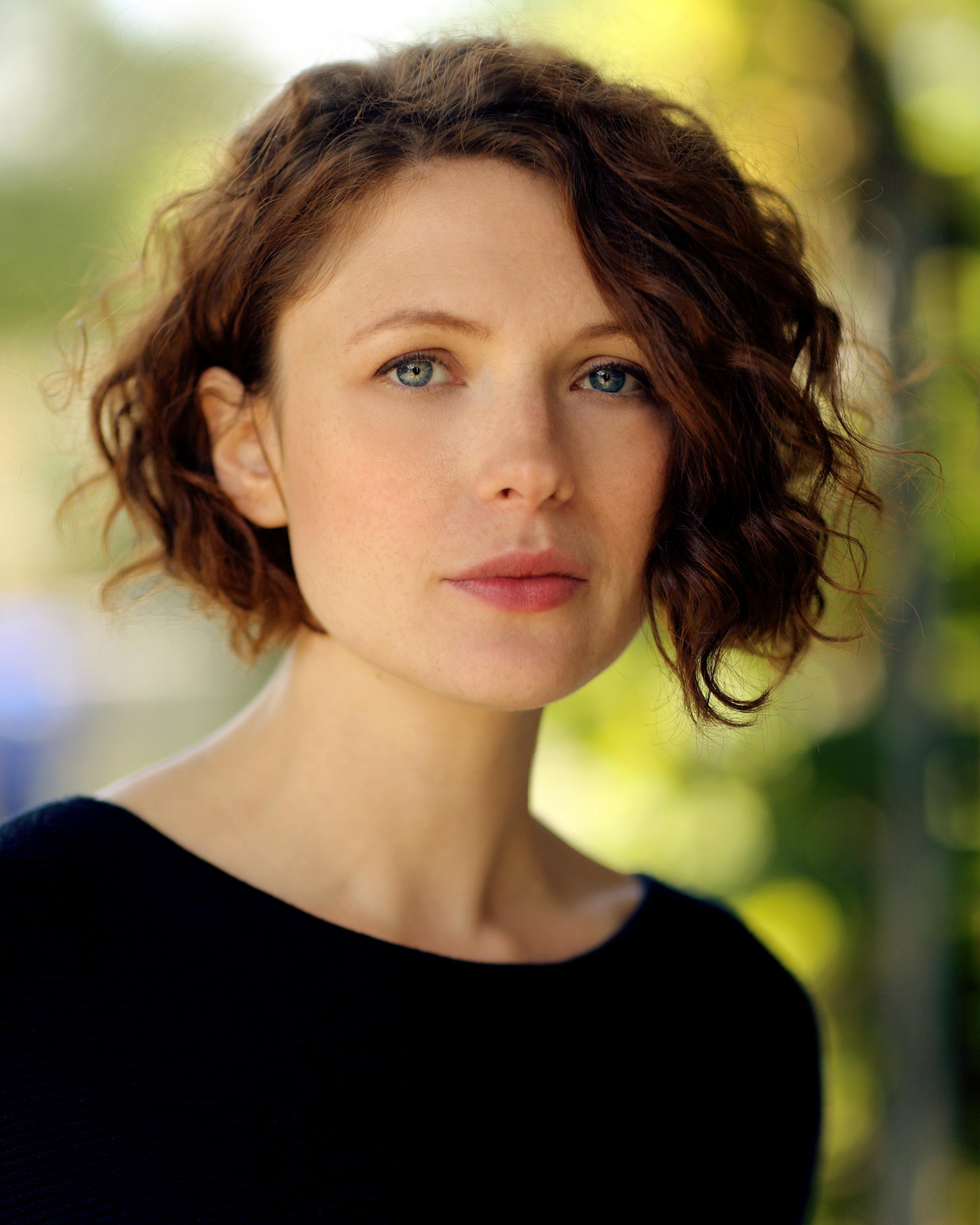 actor Hannah Steele large photo