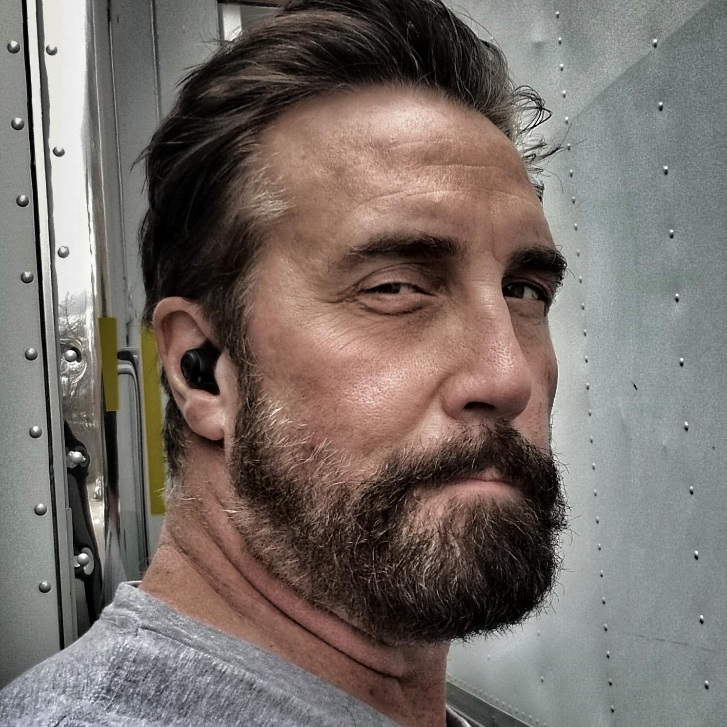 actor Jonathan Holbrook large photo