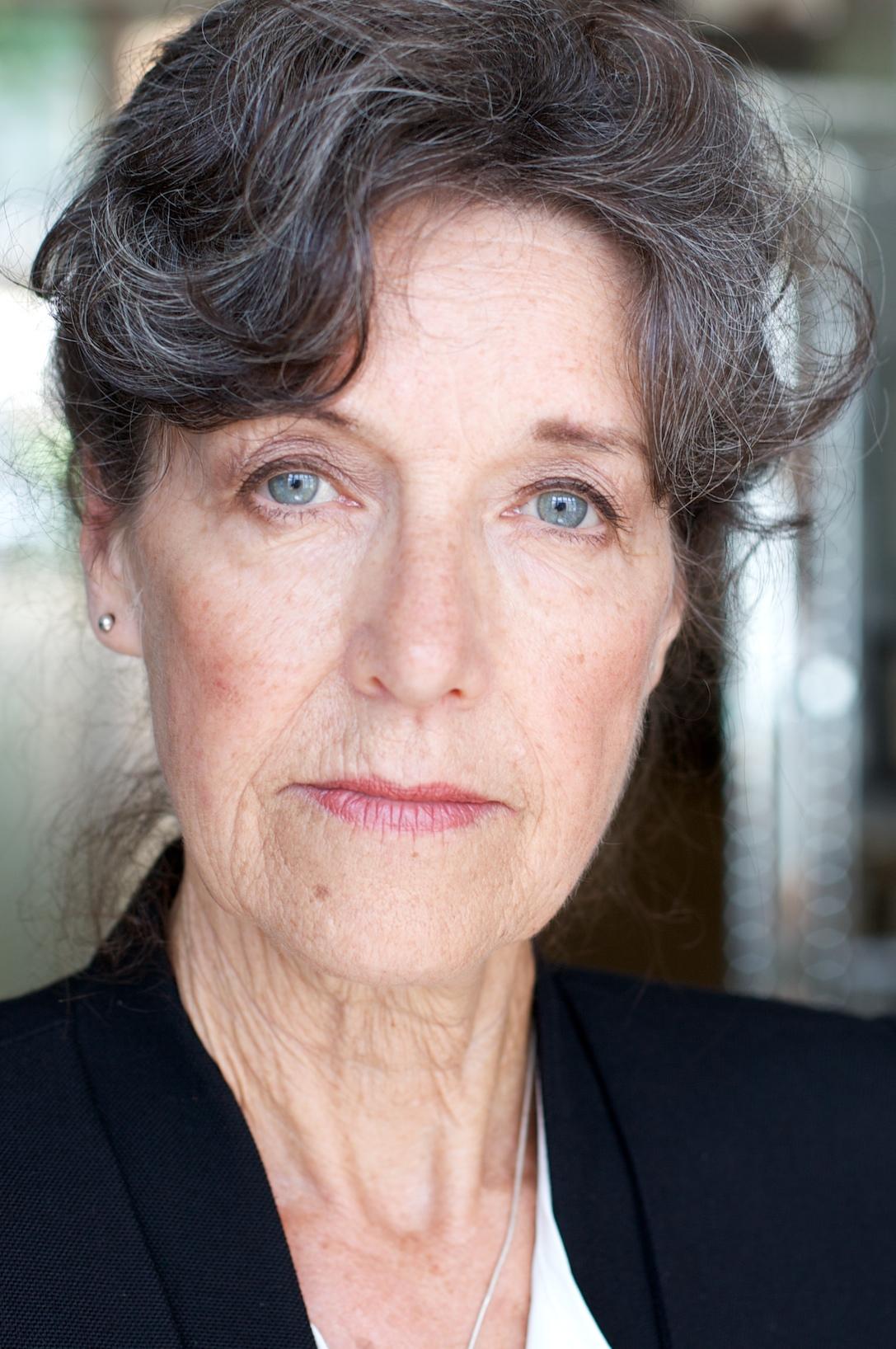 actor Linda-Jean Barry large photo