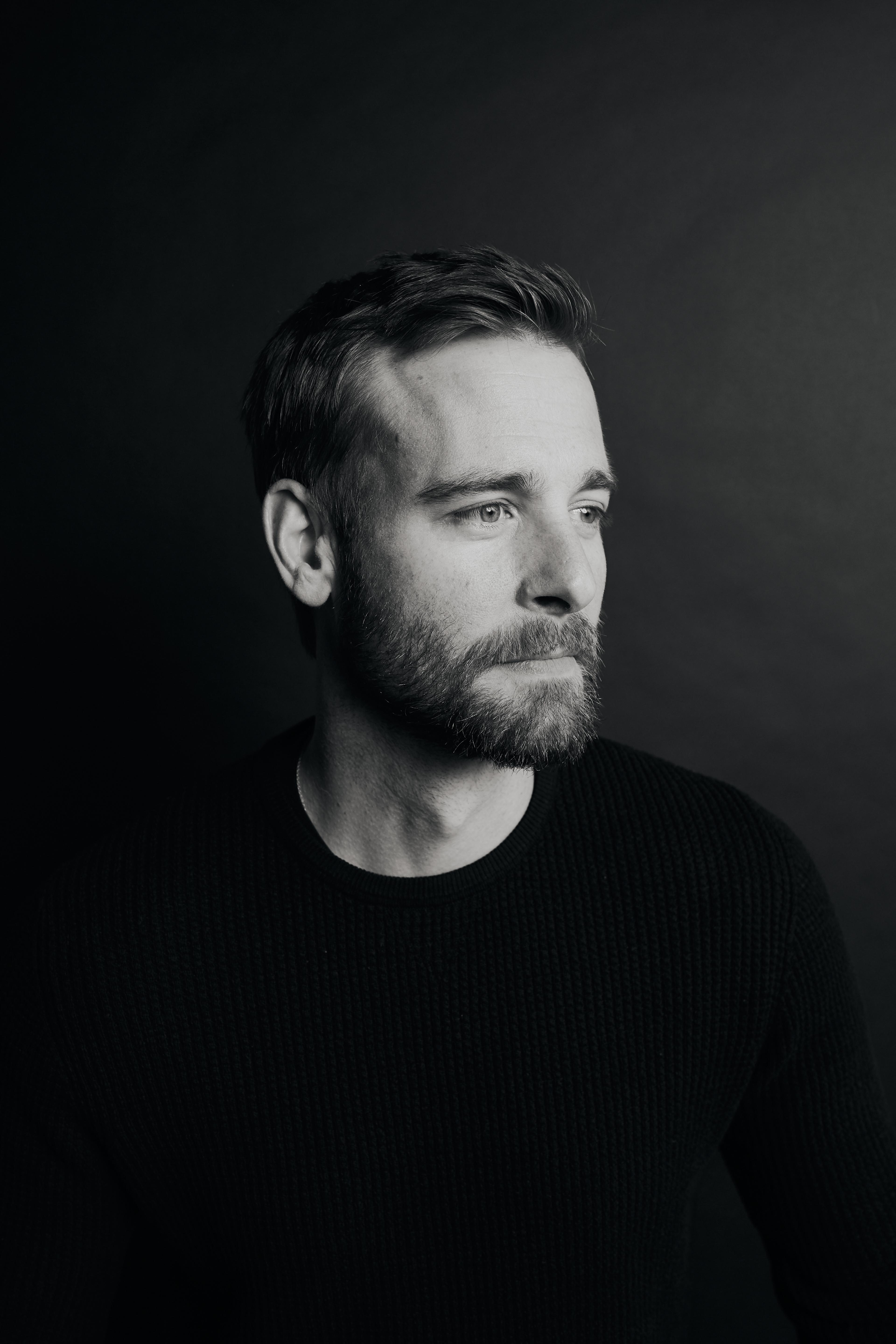 actor Jay Wilkison large photo