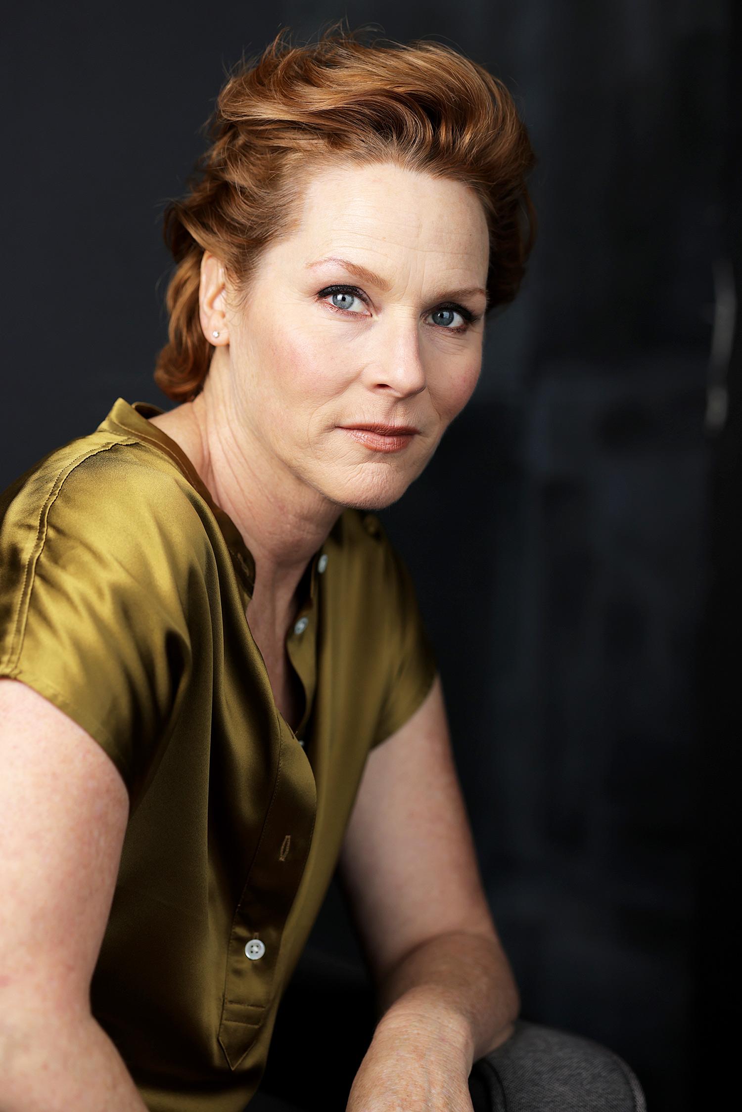 actor Mandy Levin large photo