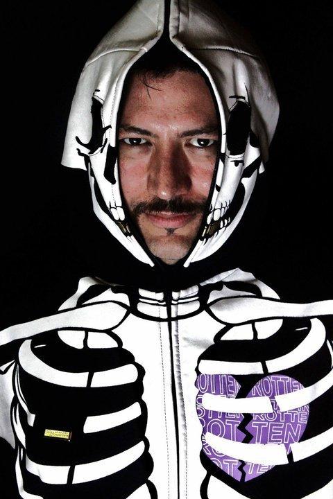 actor Pablo Guisa Koestinger large photo