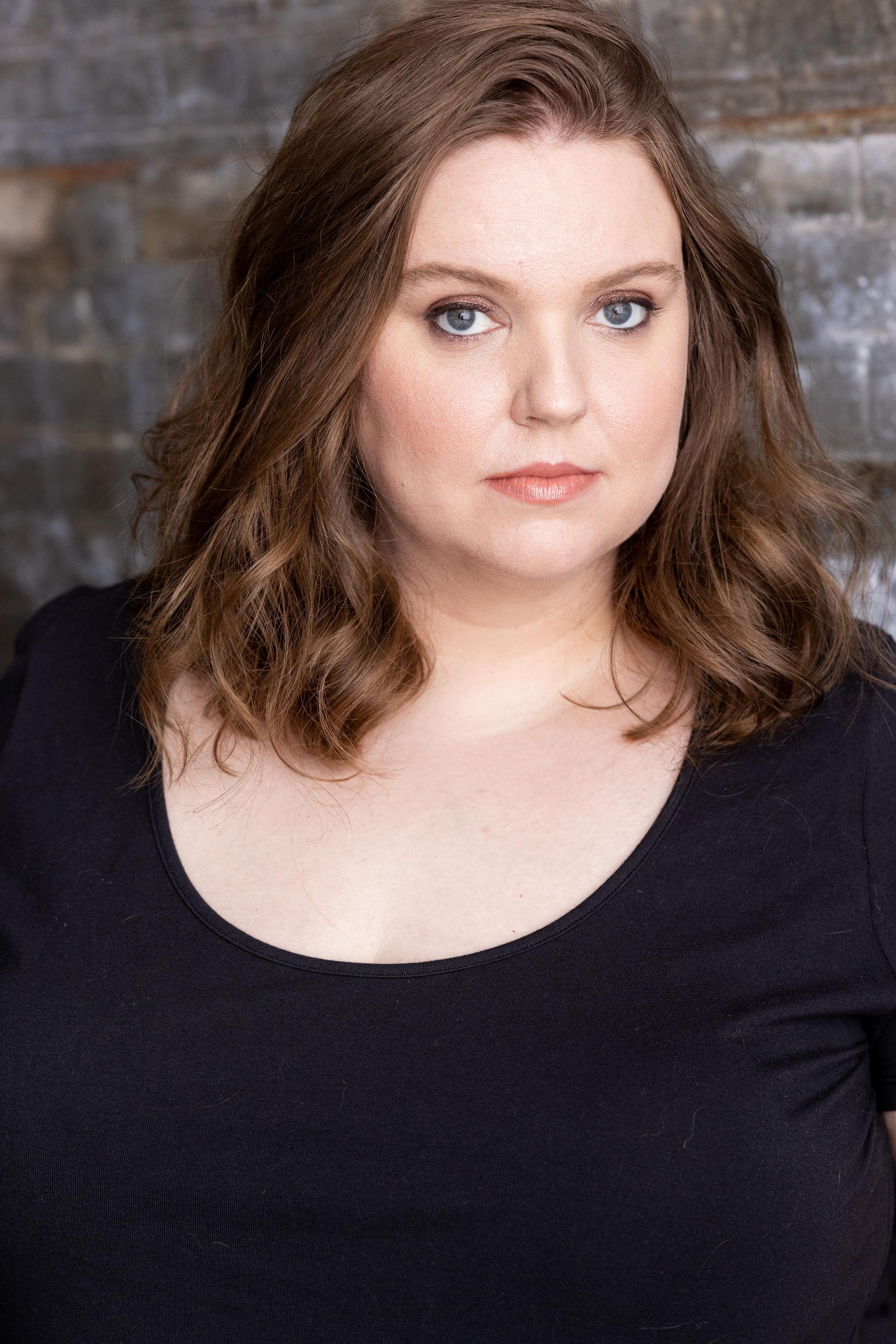 actor Julia Boyd large photo