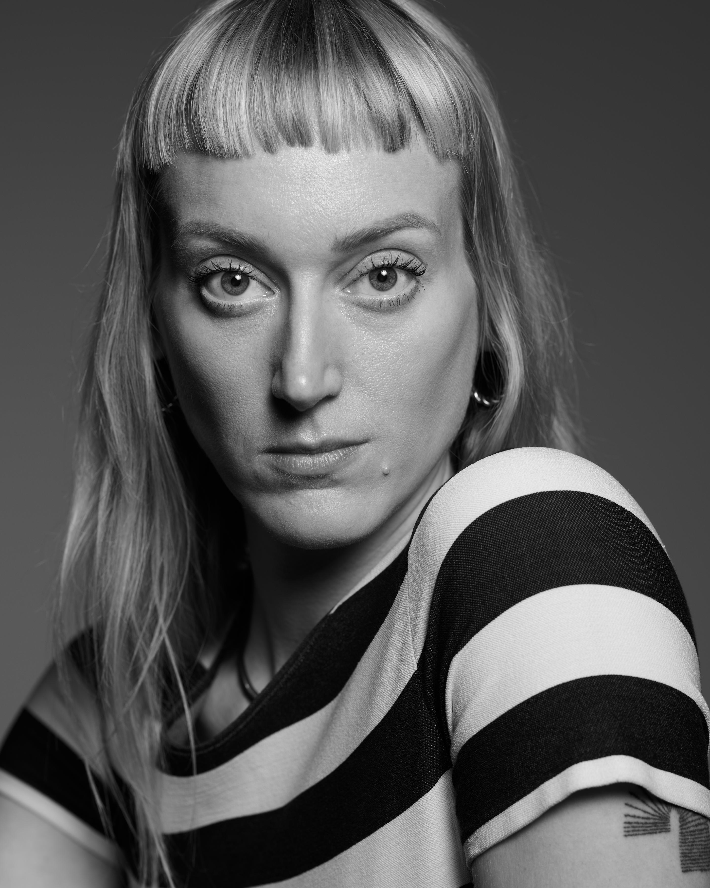 actor Hannah Cheesman large photo