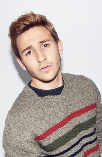 actor Daniel Bargueño large photo