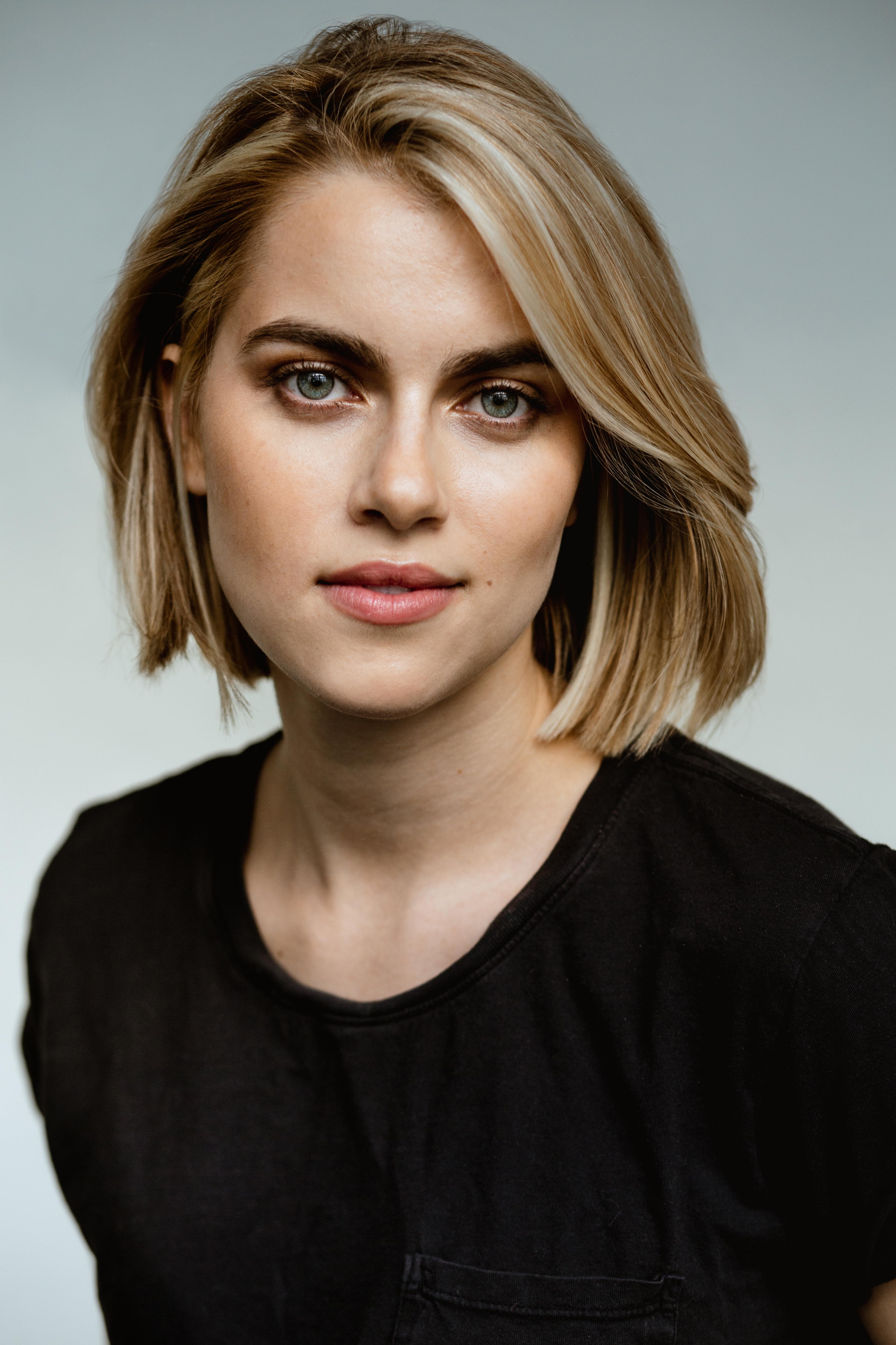 actor Gabrielle Hespe large photo