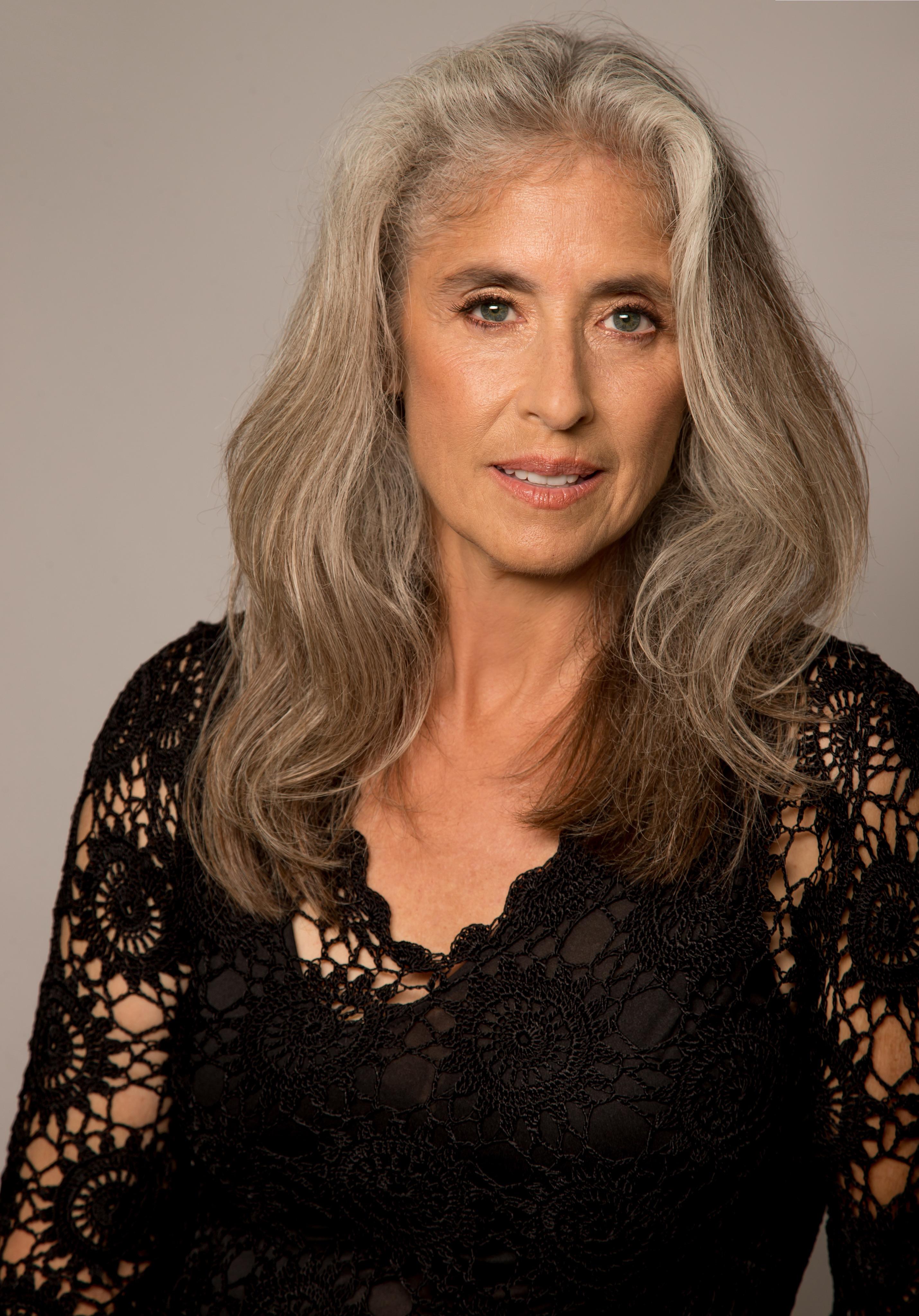 actor Karen L Charlton large photo