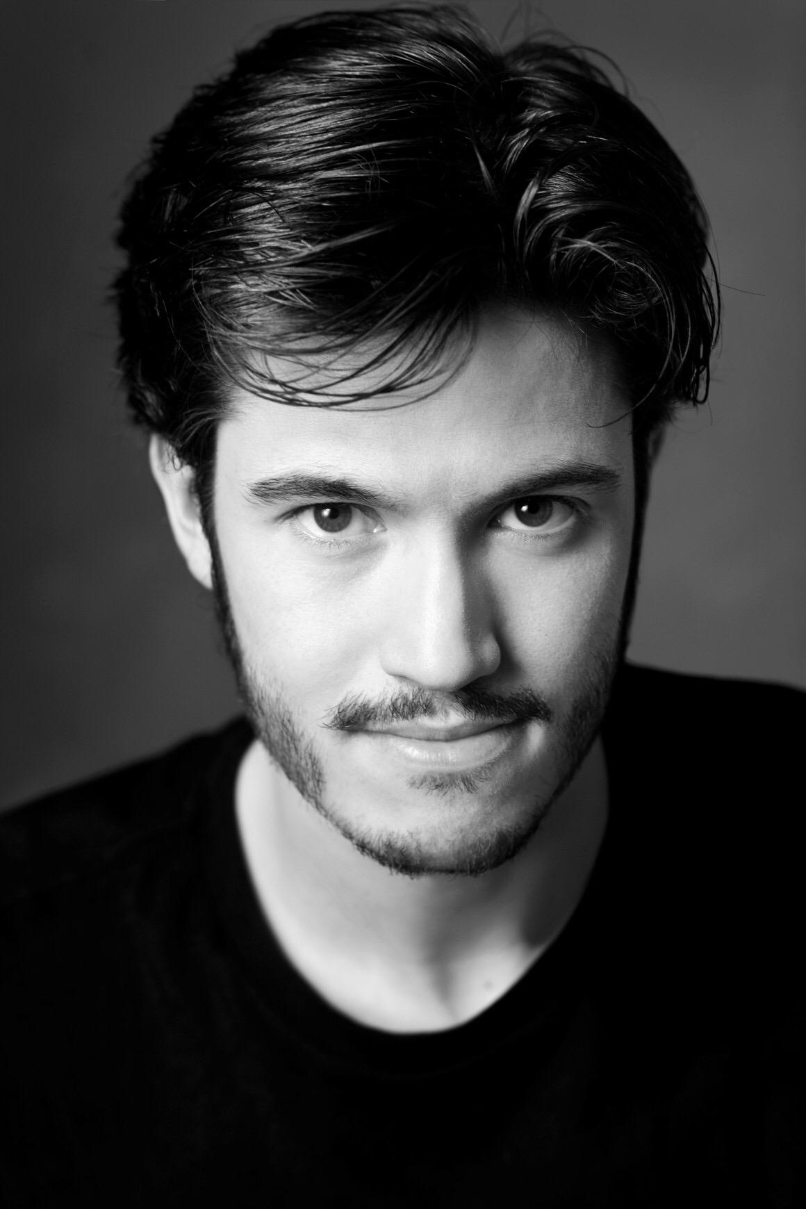 actor Nacho Aldeguer large photo