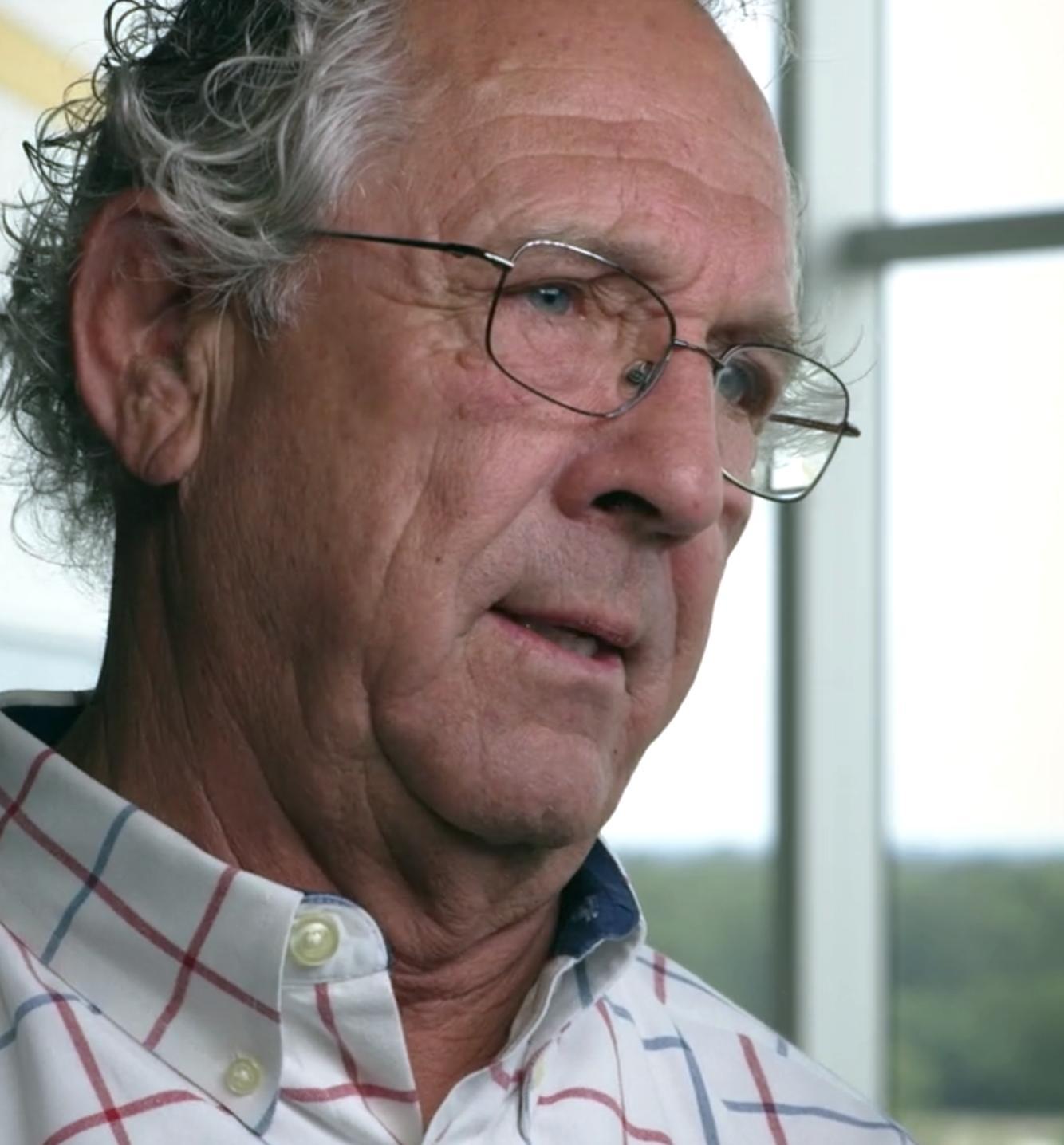 actor Ross Cooley large photo