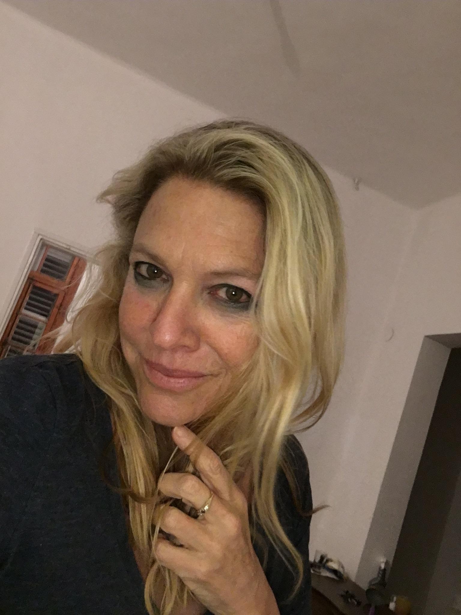 actor Nina Menkes large photo